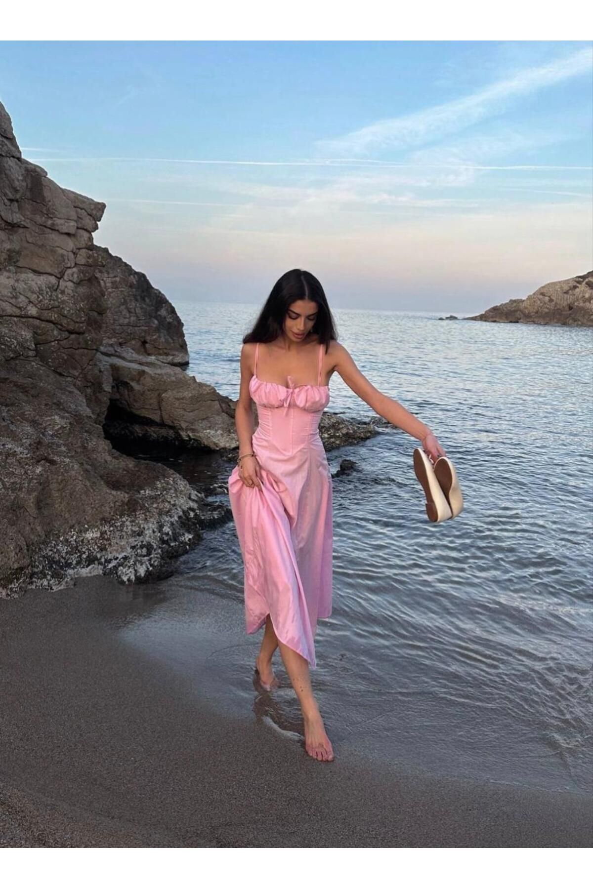 Butik pembe elbise