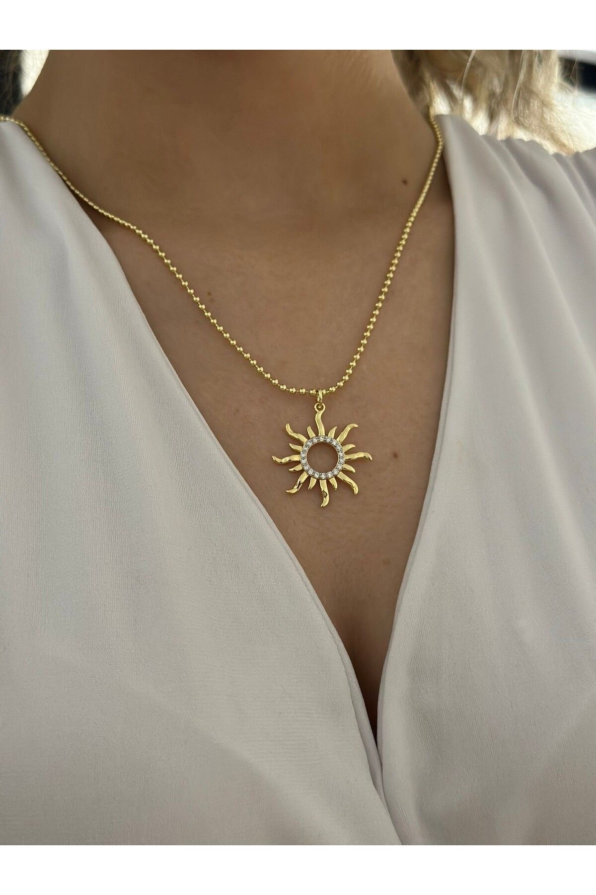 MyladyAccessoriess Topçuk Zincir Ve Güneş Detay Çelik Kolye