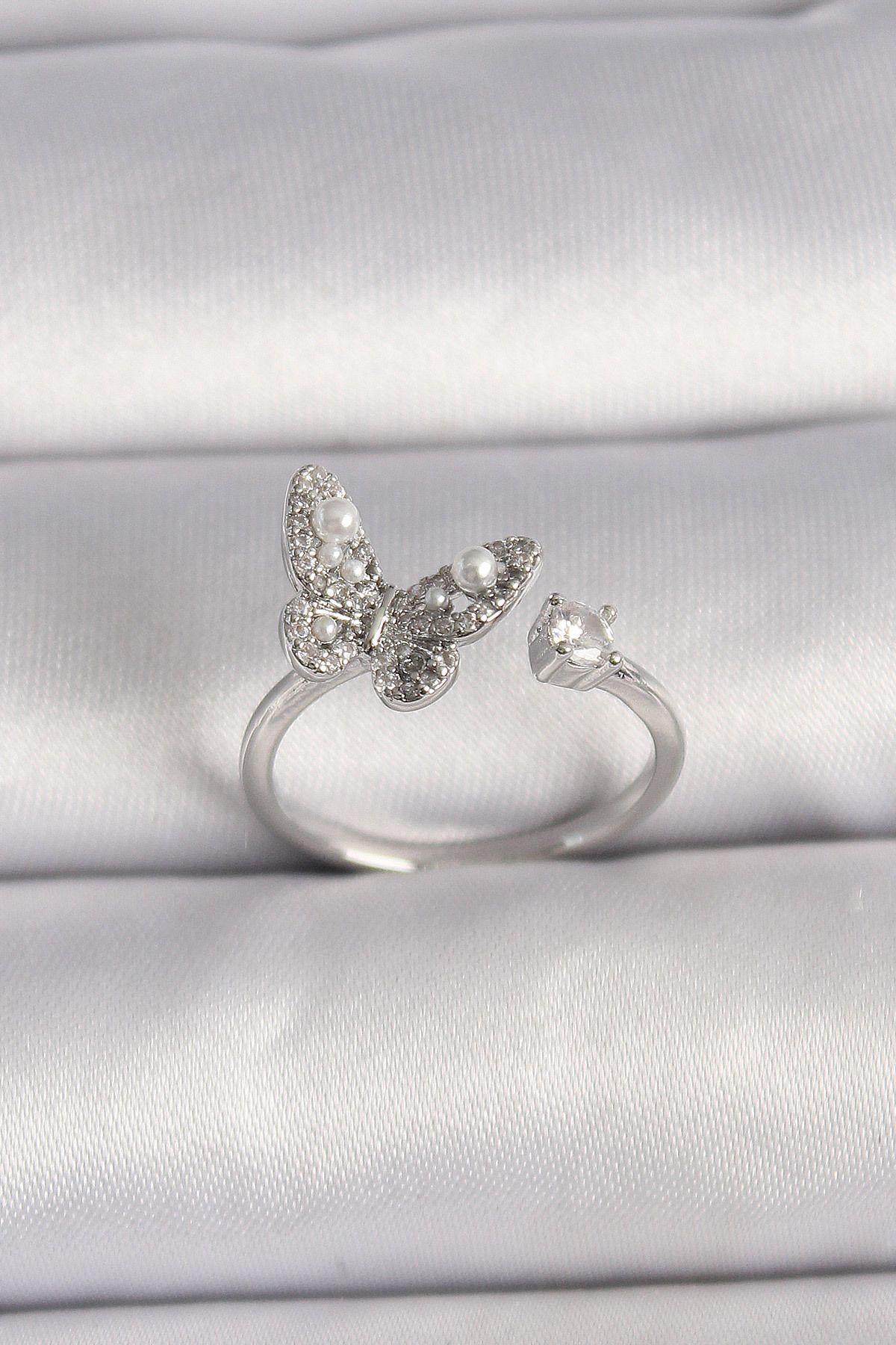 Angel Of Life Pirinç Gümüş Renk Zirkon Taşlı Kelebek Model İnci Detay Ayarlanabilir Yüzük - TJ-BYK3534