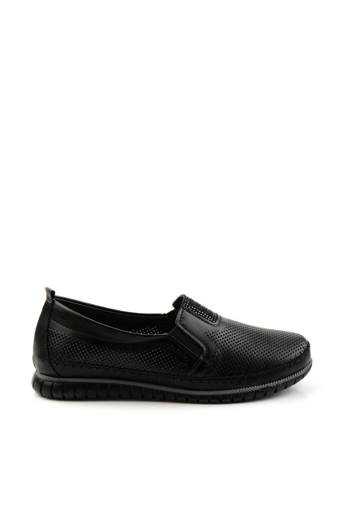 Bambi Siyah Leather Kadın Casual Ayakkabı K01140005203