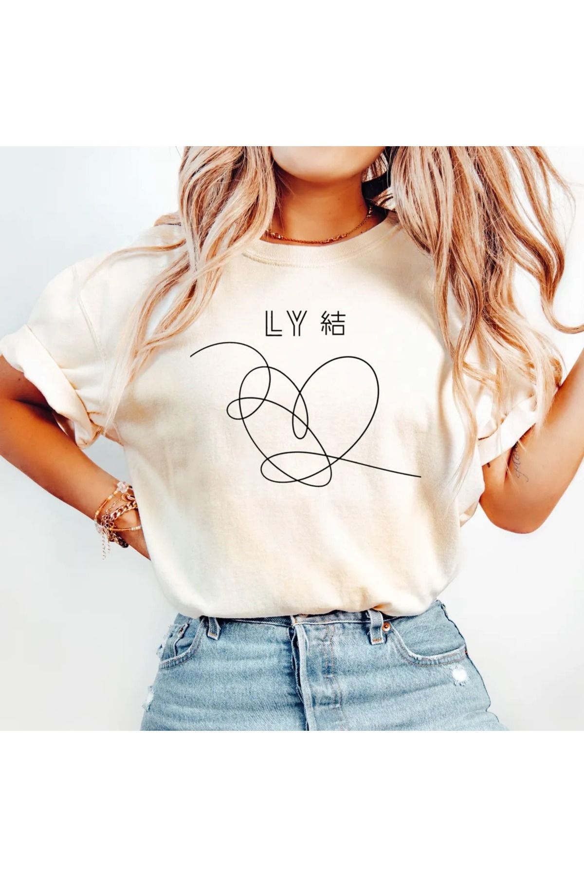 Gollinger BTS LOVE YOURSELF Temalı Kalp Baskılı Yuvarlak Yaka T-shirt