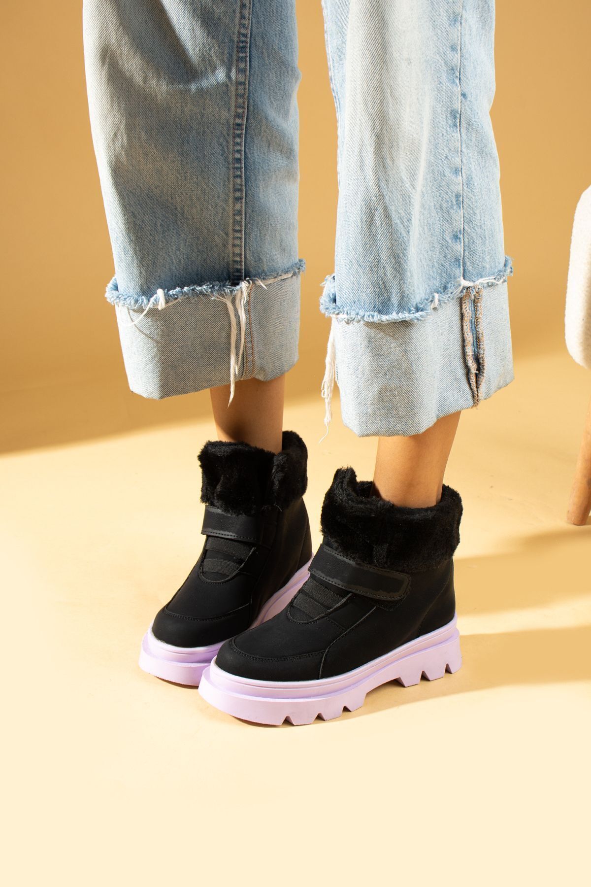 Pembe Potin Çocuk Siyah Lila İçi Çırtlı Rahat Taban Bot