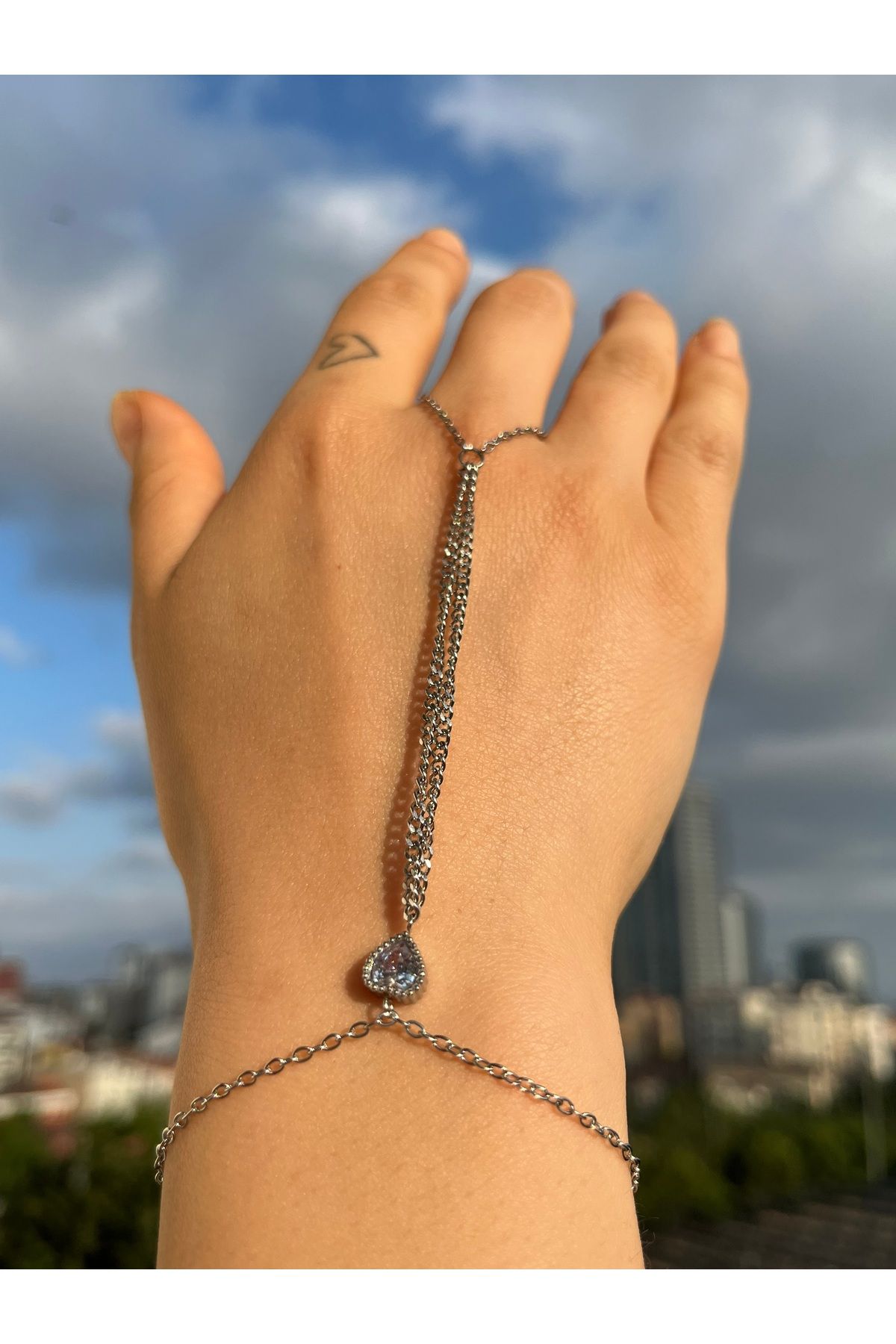 B&E SHİNE JEWERLY Kararmaz Çelik Kalp Zirkon Taş Detay Şahmeran