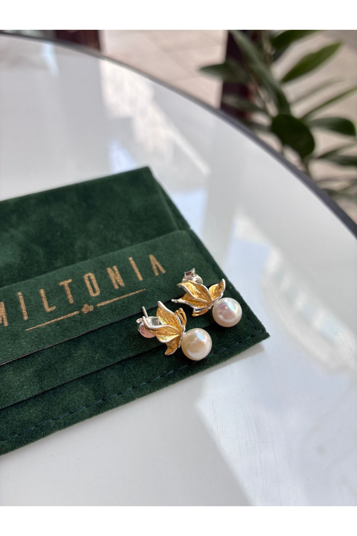 Miltonia Gerçek İnci Tasarım Kelebek 925s Gümüş Küpe
