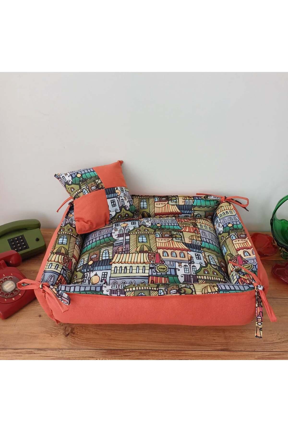 Tüylü Tükkan 55*65 CM KÖPEK YATAĞI ŞİRİN EVLER