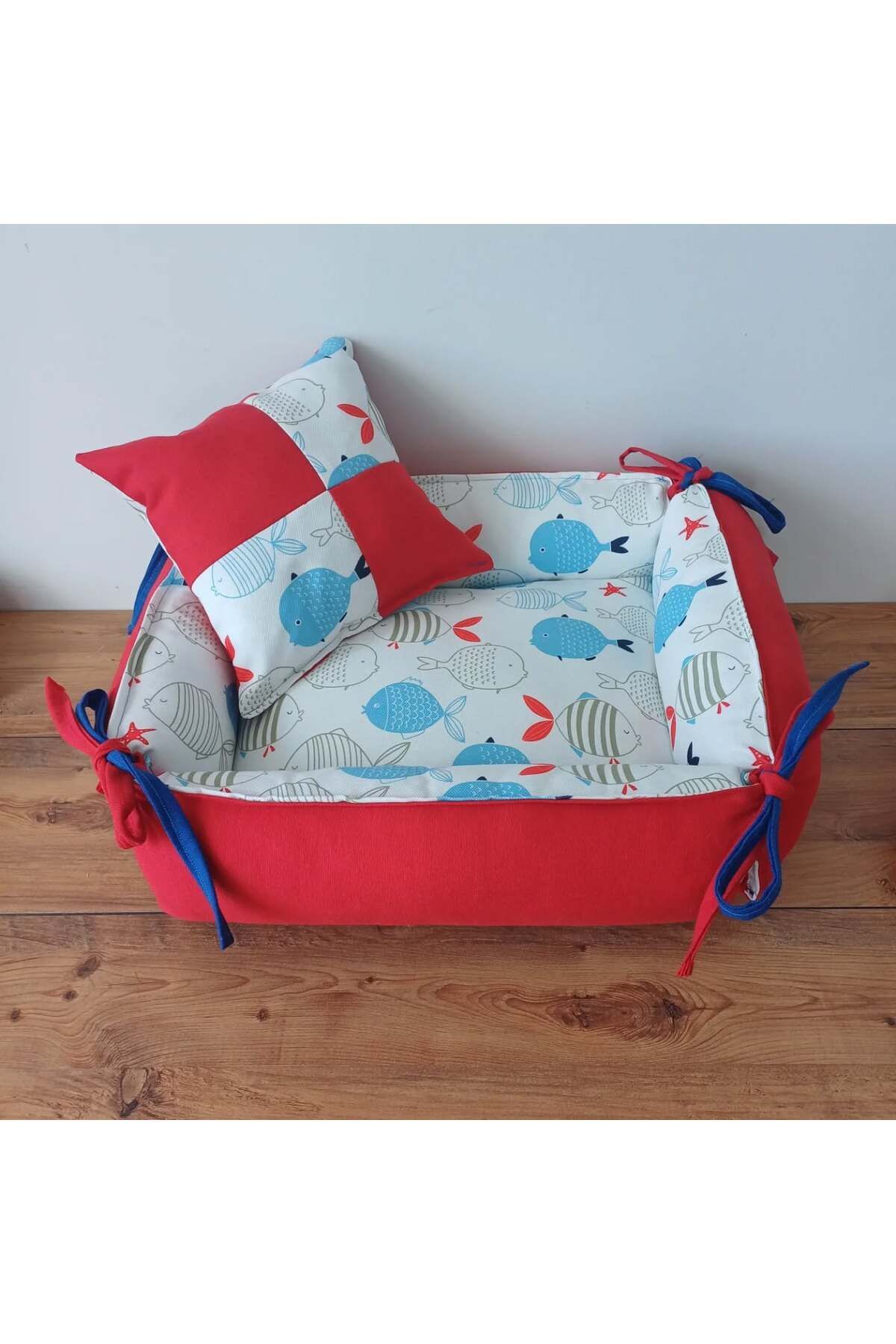 Tüylü Tükkan 40*50 CM KEDİ KÖPEK YATAĞI KIRMIZI BALIKLI