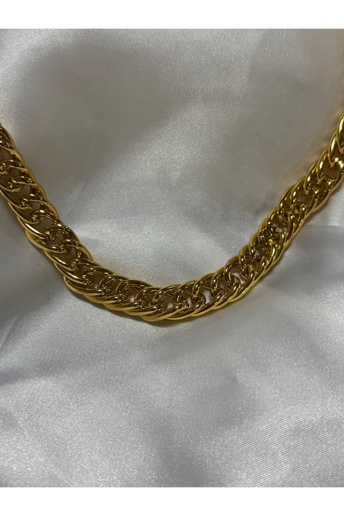 November Accessories Altın Kaplama Kalın Zincir Kolye