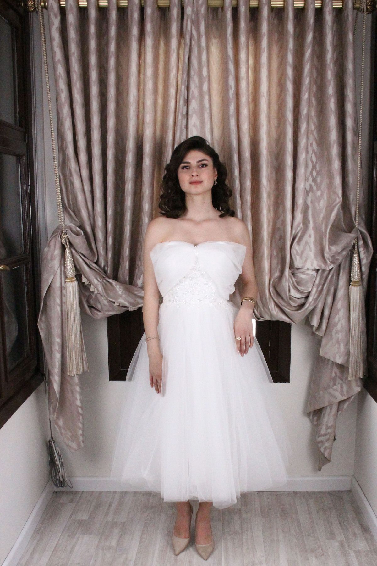 Şenay Ceylan Moda Evi Midi Boy Straplez Elbisi
