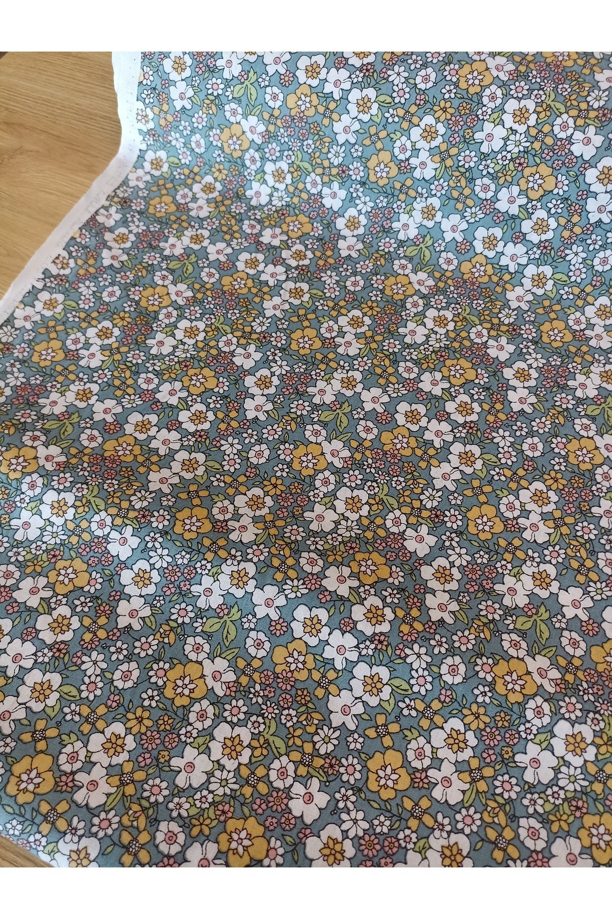 ida design store Turkuaz Renk Çıtır Çiçek Desenli %100 Pamuk Poplin Kumaş 100x240