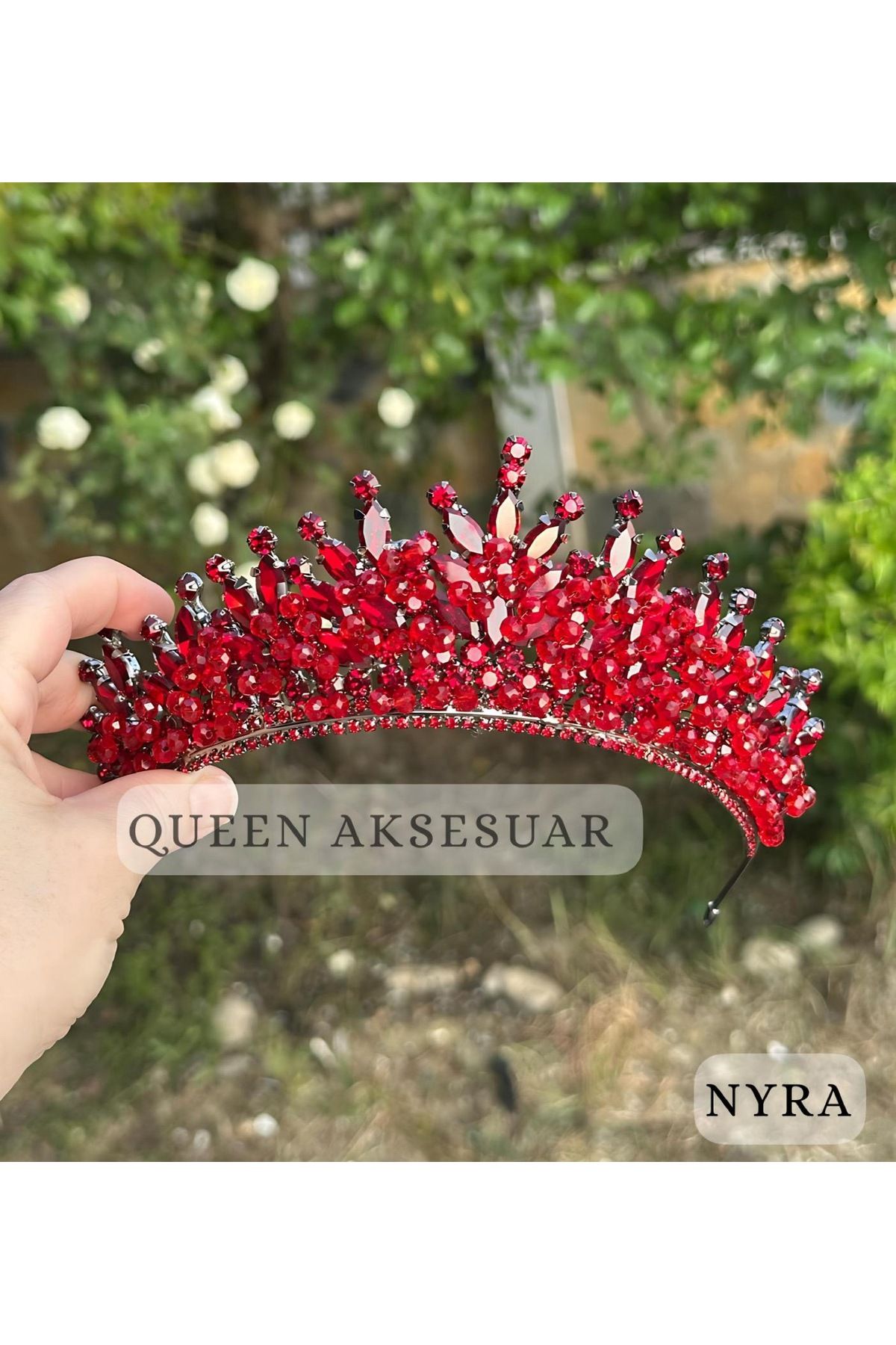 QUEEN AKSESUAR NYRA yakut kırmızı kristal taşlı lüks tasarım nişan gelin tacı metal taç yüksek otantik motifli