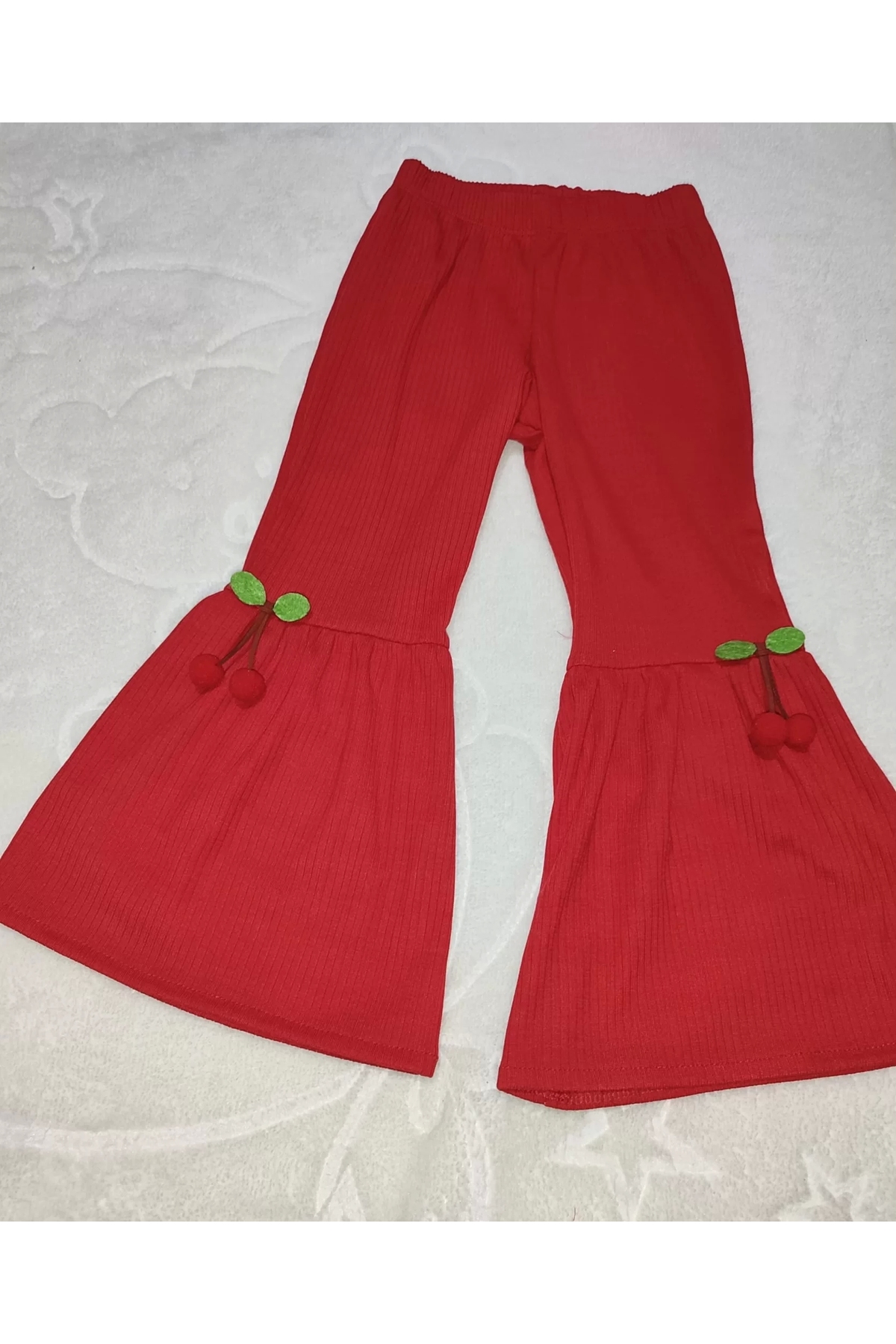 ALFA AKSESUAR 03 1-2-3-4 Yaş Kiraz Baskılı Tişört İspanyol Paçalı Likralı 2li Kız Çocuk Takımı Kırmızı fotoğrafı 3 (önizleme)