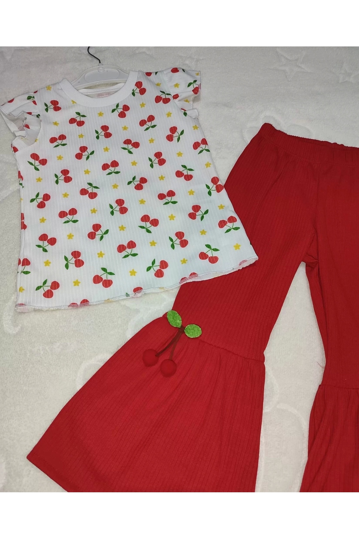 ALFA AKSESUAR 03 1-2-3-4 Yaş Kiraz Baskılı Tişört İspanyol Paçalı Likralı 2li Kız Çocuk Takımı Kırmızı fotoğrafı 2 (önizleme)