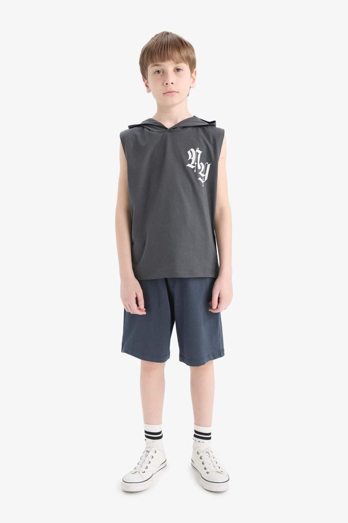 DeFacto-Boy's Basic Plain Shorts with Elastic Waist E0161A825Sm 4