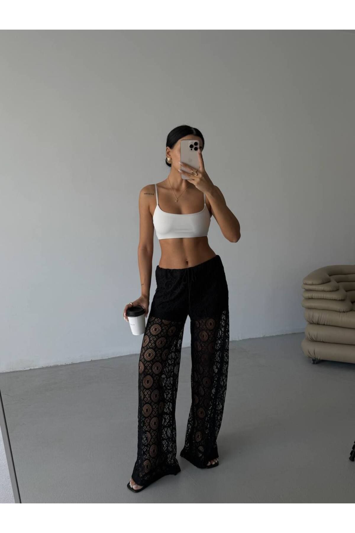 Castivo Fashion Ağ Detaylı Astarlı Dantel Plaj Pantolonu