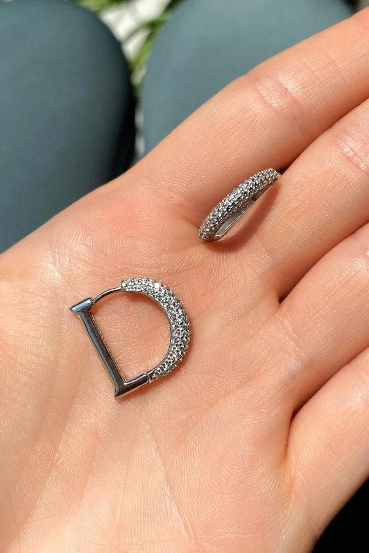 Spossy Silver Jewelry Taşlı D Küpe