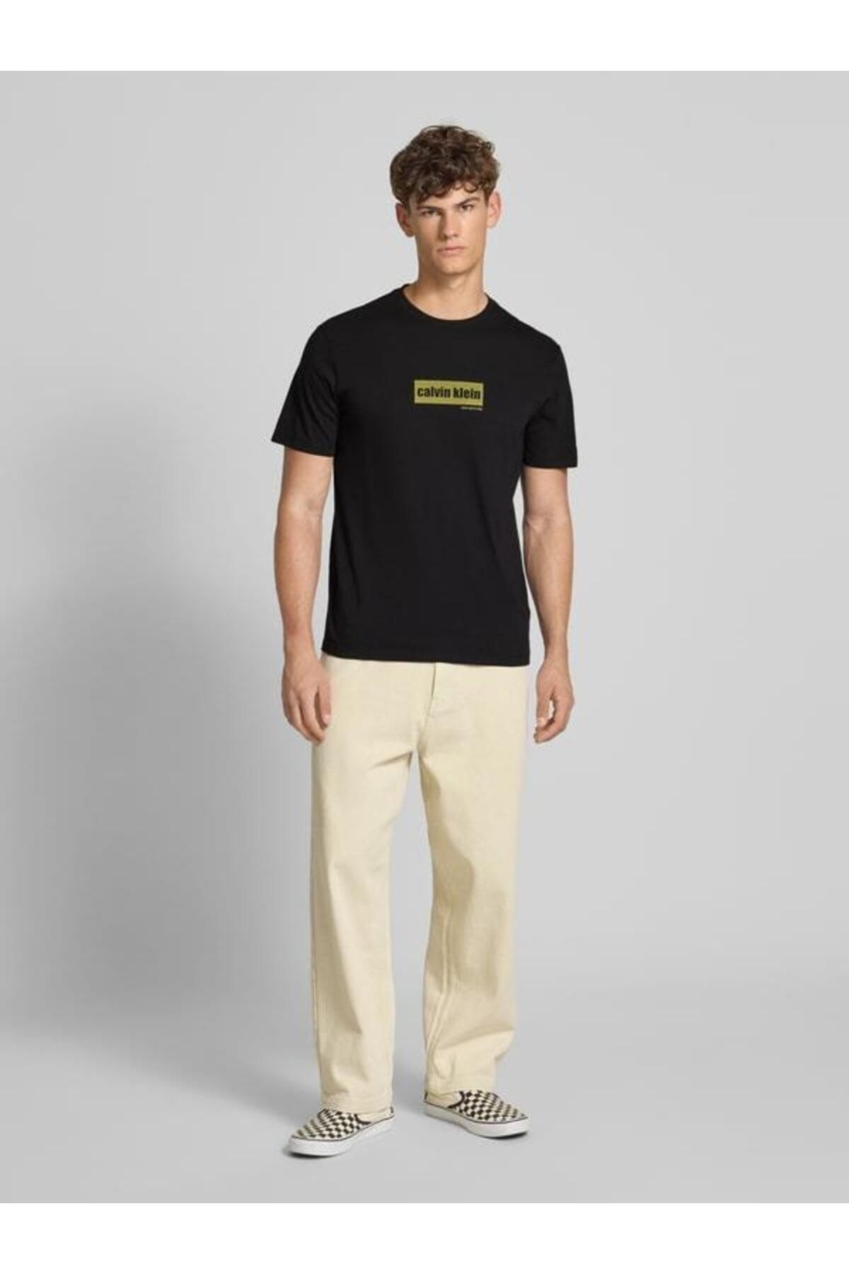 Calvin Klein SS 30s EU CALVIN LINE BOGO GRAPH
