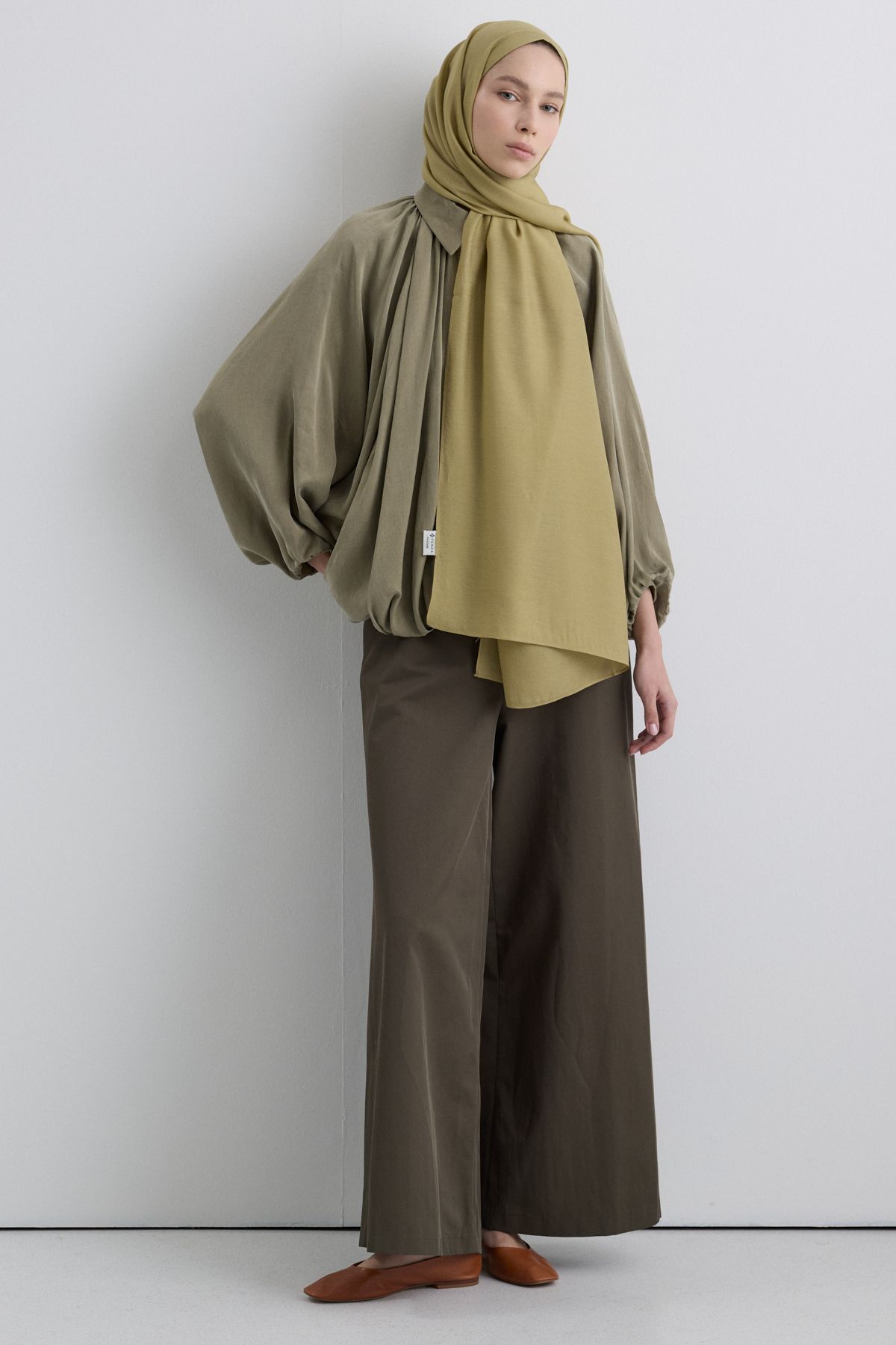 FENZA SCARF PARİS İPEĞİ YEŞİL RENK PAMUKLU ŞAL