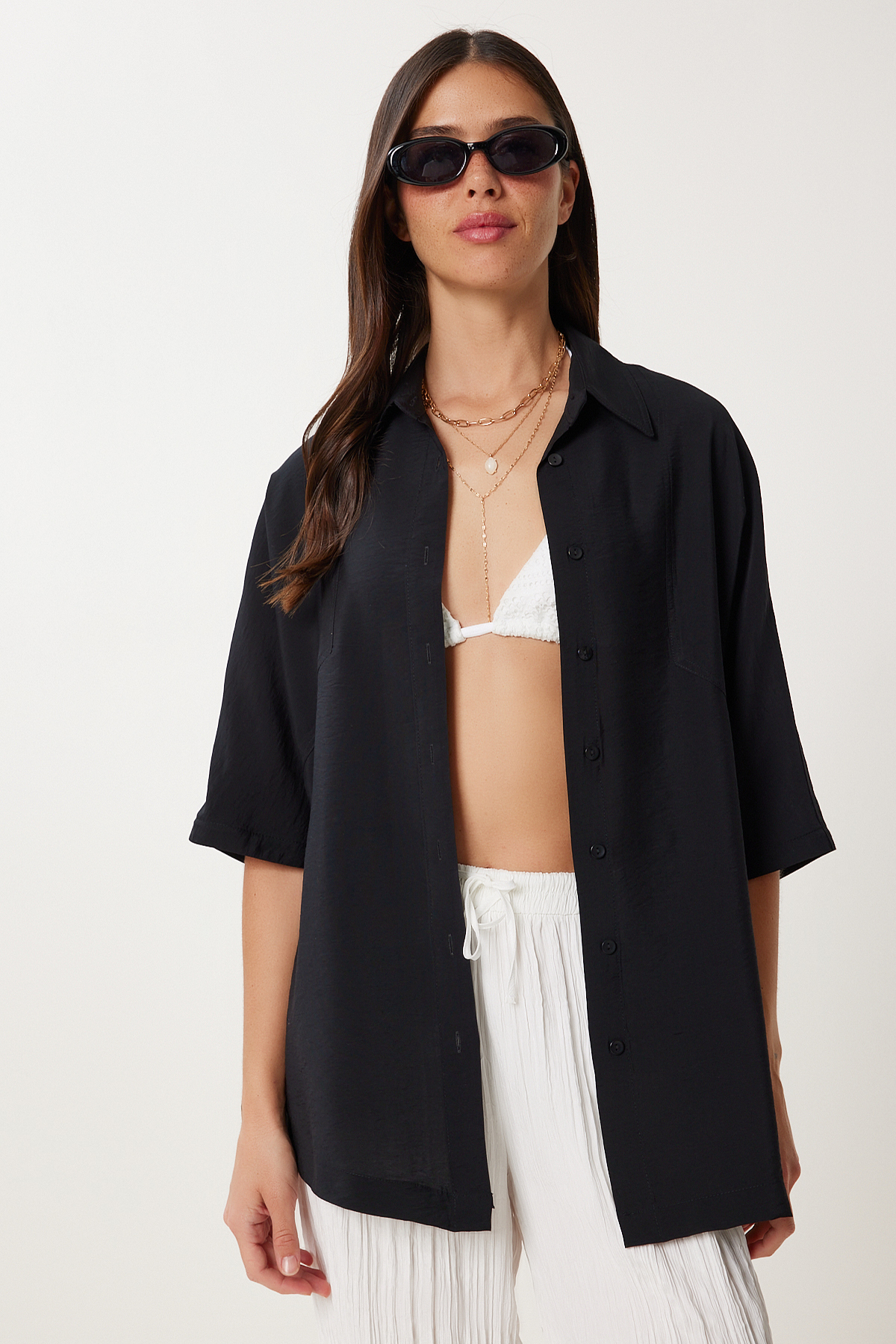 Happiness İstanbul Kadın Siyah Oversize Dokuma Gömlek WF00130