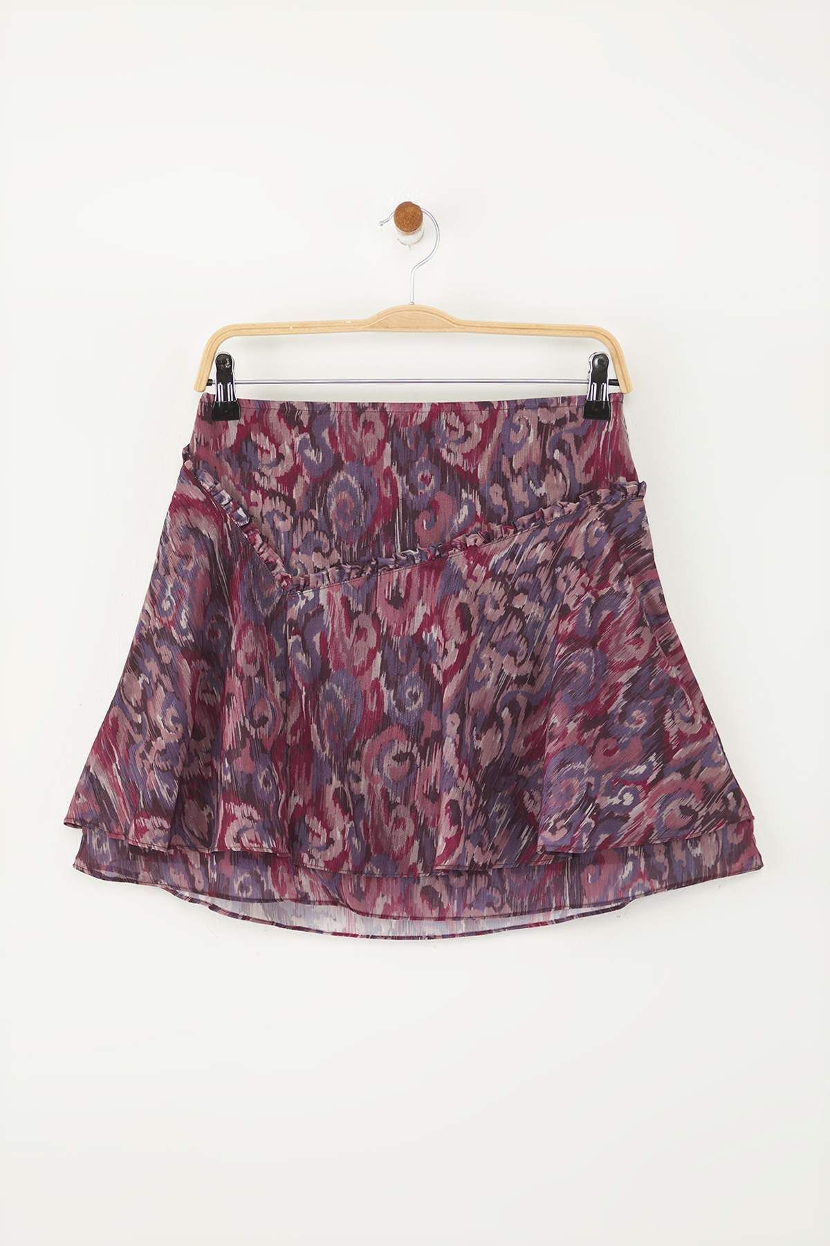 Trendyol Collection-Burgunderroter, selbstglitzernder, gemusterter, gerüschter Mini-Chiffonrock mit Futter TWOSS25ET00203 1