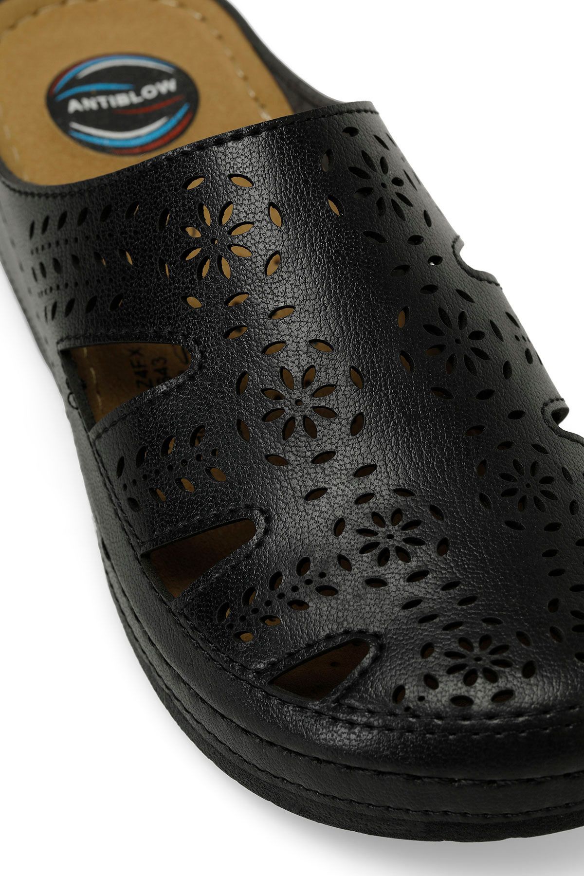 Polaris-164347.Z4Fx Black Women's Slippers 7