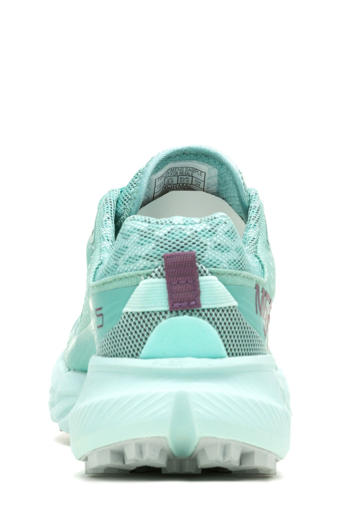اسنیکر آبی زنانه PEAK 5 GTX در حال رانینگ Merrell