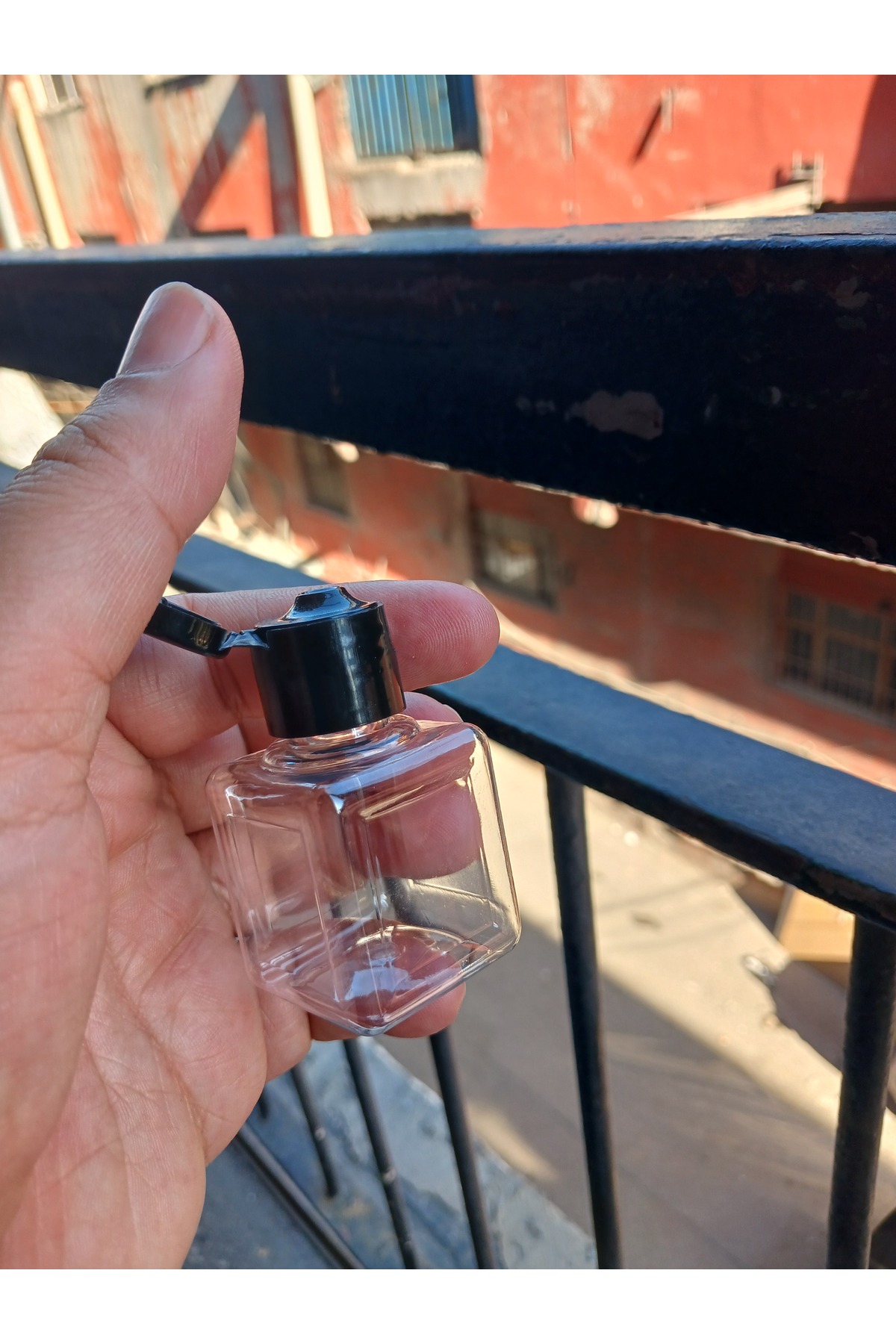 KAYAPETLASTİK 20 ADET .BEBEK KOLONYA ŞİŞESİ. BOŞ FLİPTOP KAPAKLI PLASTİK ŞİŞE. SEYAHAT BOY. 35 ML. fotoğrafı 5 (önizleme)