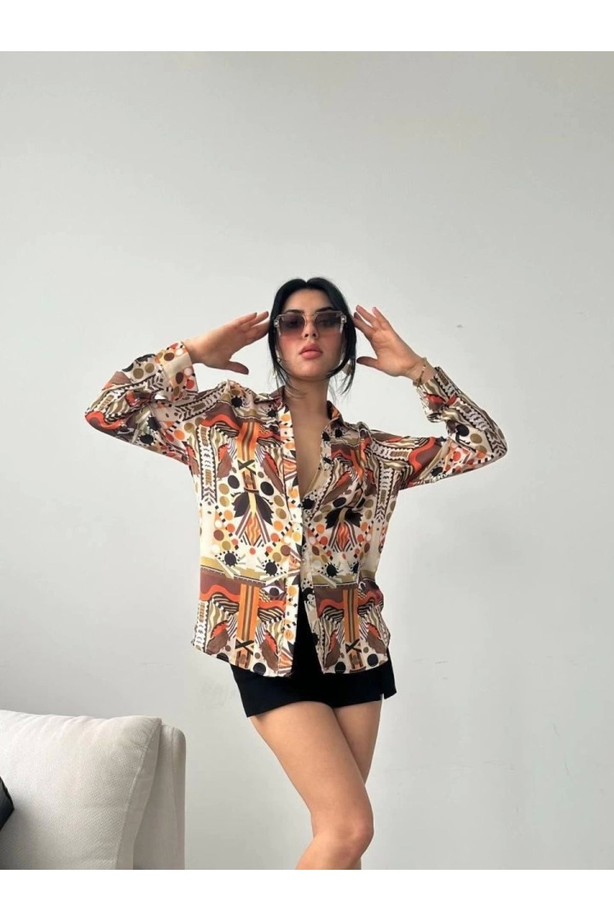 POLEXP Yazın Rahatlığını Desenli Oversize Gömlek ile Yakalayın