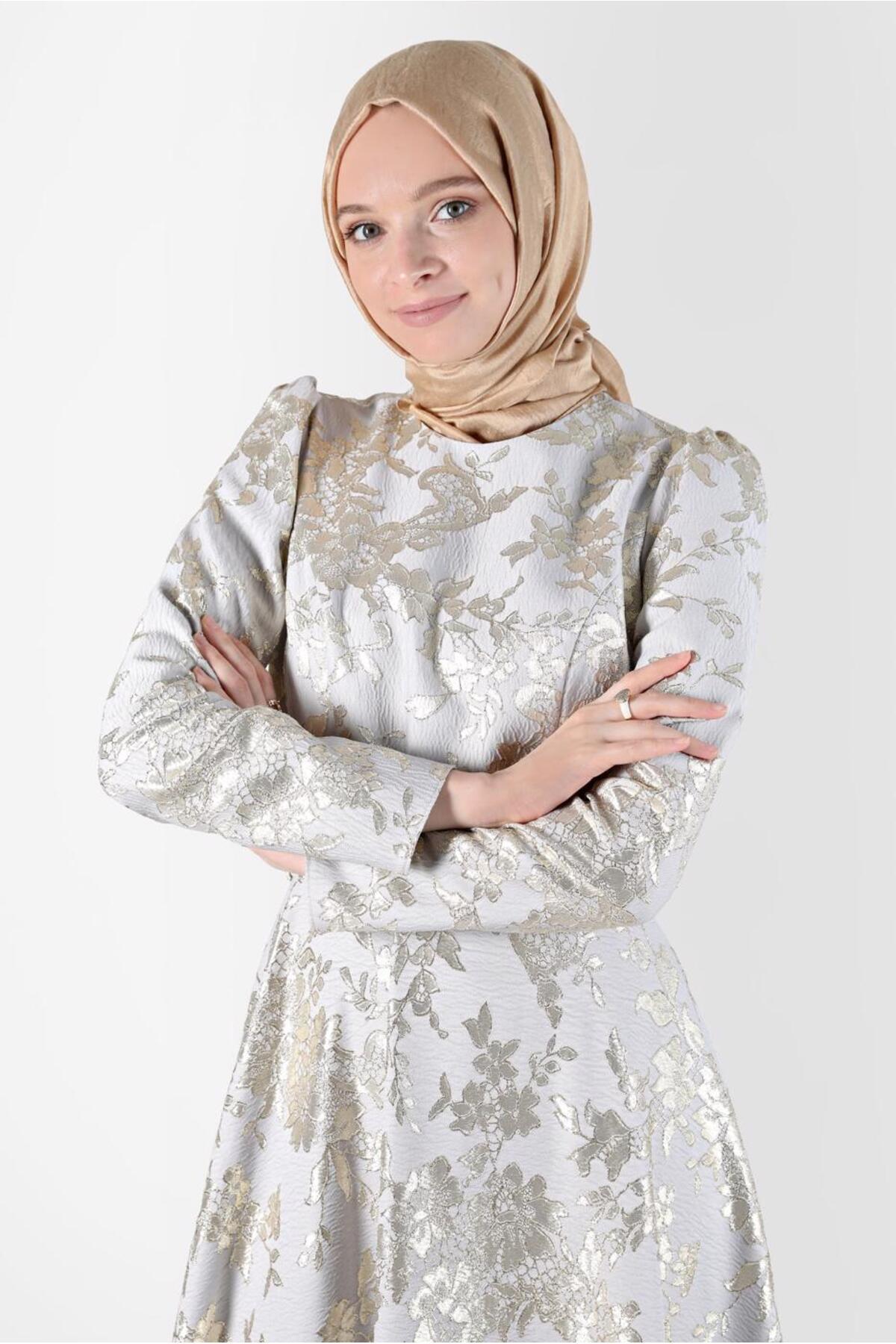 آلوینا لباس مجلسی ژاکارد کمربنددار ۴۲۸۱۵ آلوینا لباس مجلسی ژاکارد کمربنددار ۴۲۸۱۵