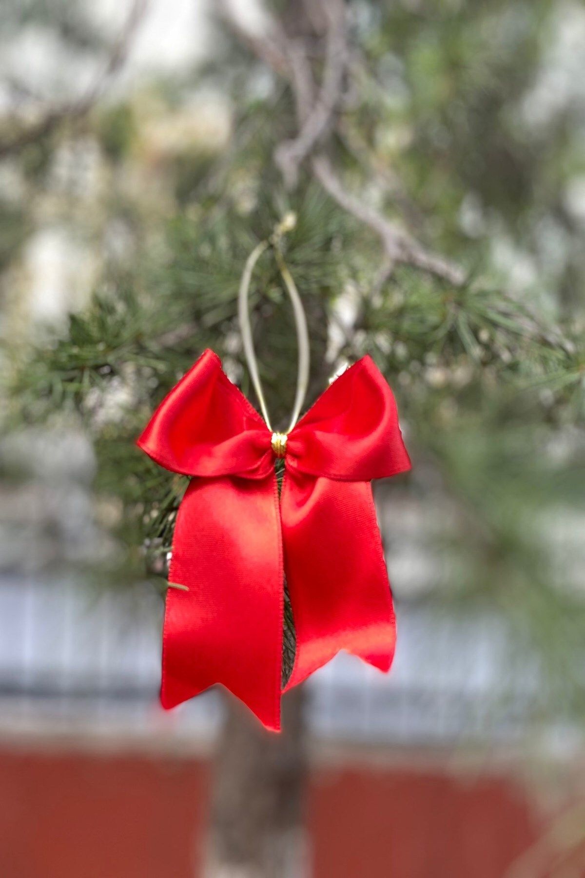 Emtory Home-5 Pieces Gold Detailed Red Satin Ribbon Christmas Tree Ornament 3