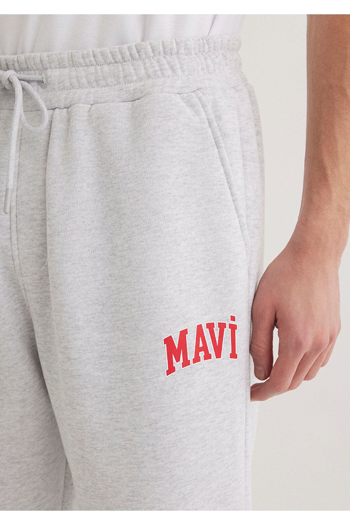 شلوار گرمکن خاکستری مردانه آرم چاپی رنگ شش ماوی Mavi