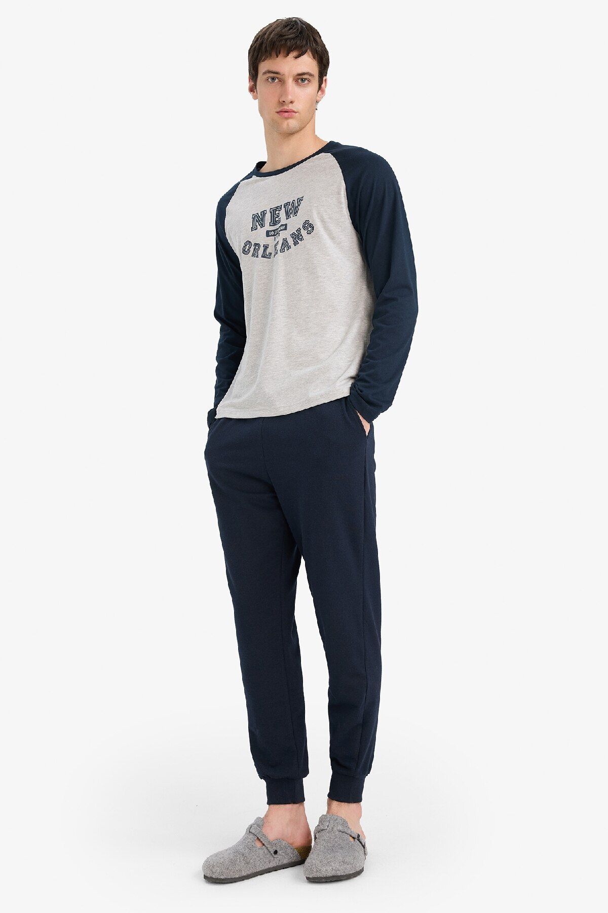 DeFacto-Regular Fit Pajamas Set Printed Long Sleeve Top Long Bottom E0496Ax25Sp 2