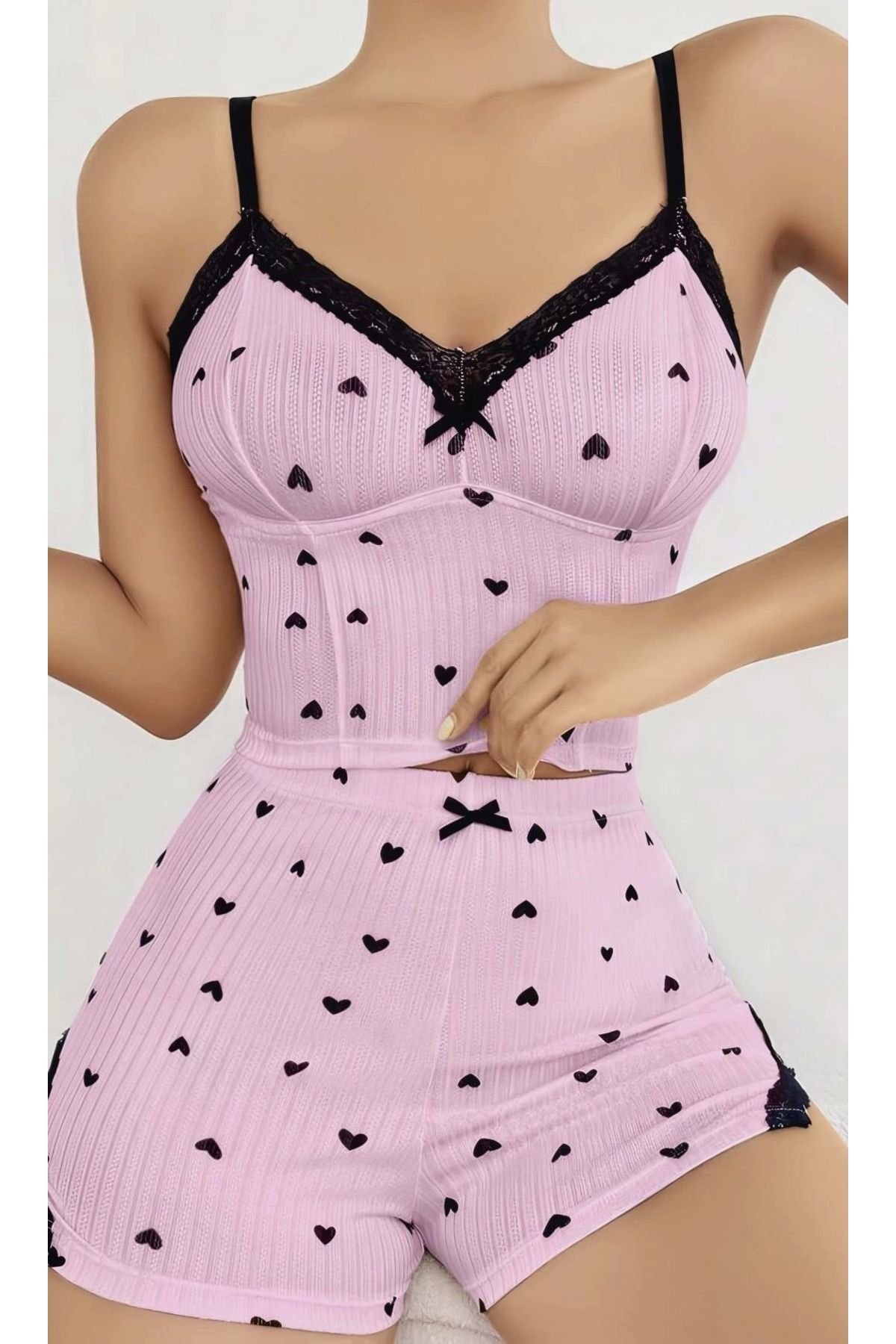 GiyimCity Miss Pembe Kalp Desenli Askılı Şortlu Pijama Takım