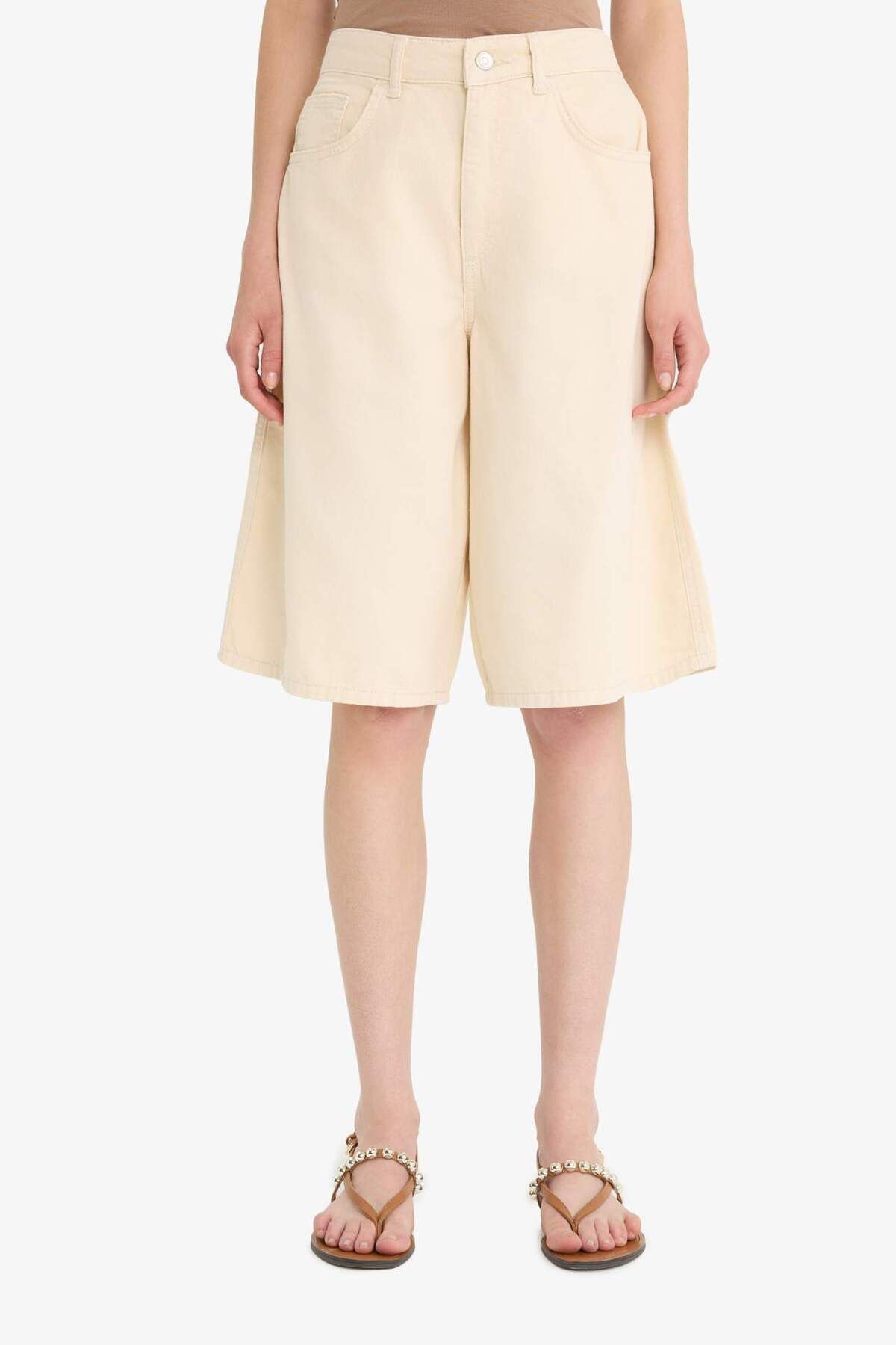 DeFacto Coool Normal Bel Kısa Paça Gabardin Bermuda Şort F3133AX25HS