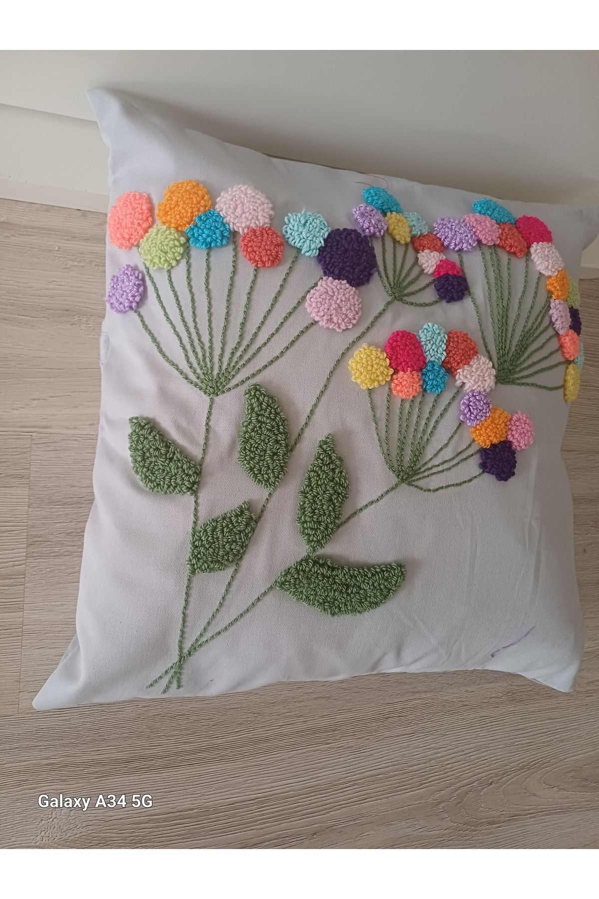 BELİNİS 45 X 45 EL İŞÇİLİĞİ DEKORATİF İÇ DOLGULU KIRLENT