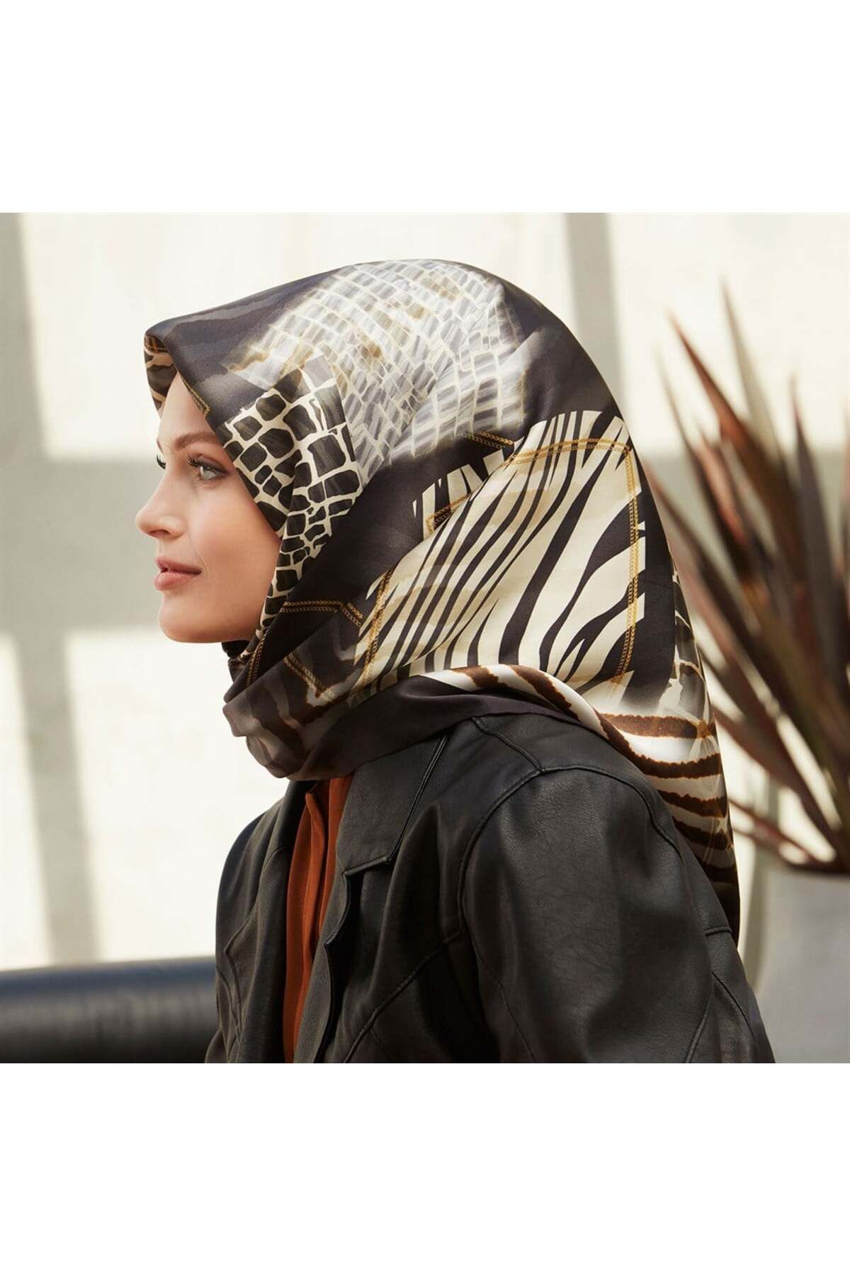 Armine Nostalji Serisi Ipek Twill Eşarp 8268d-09