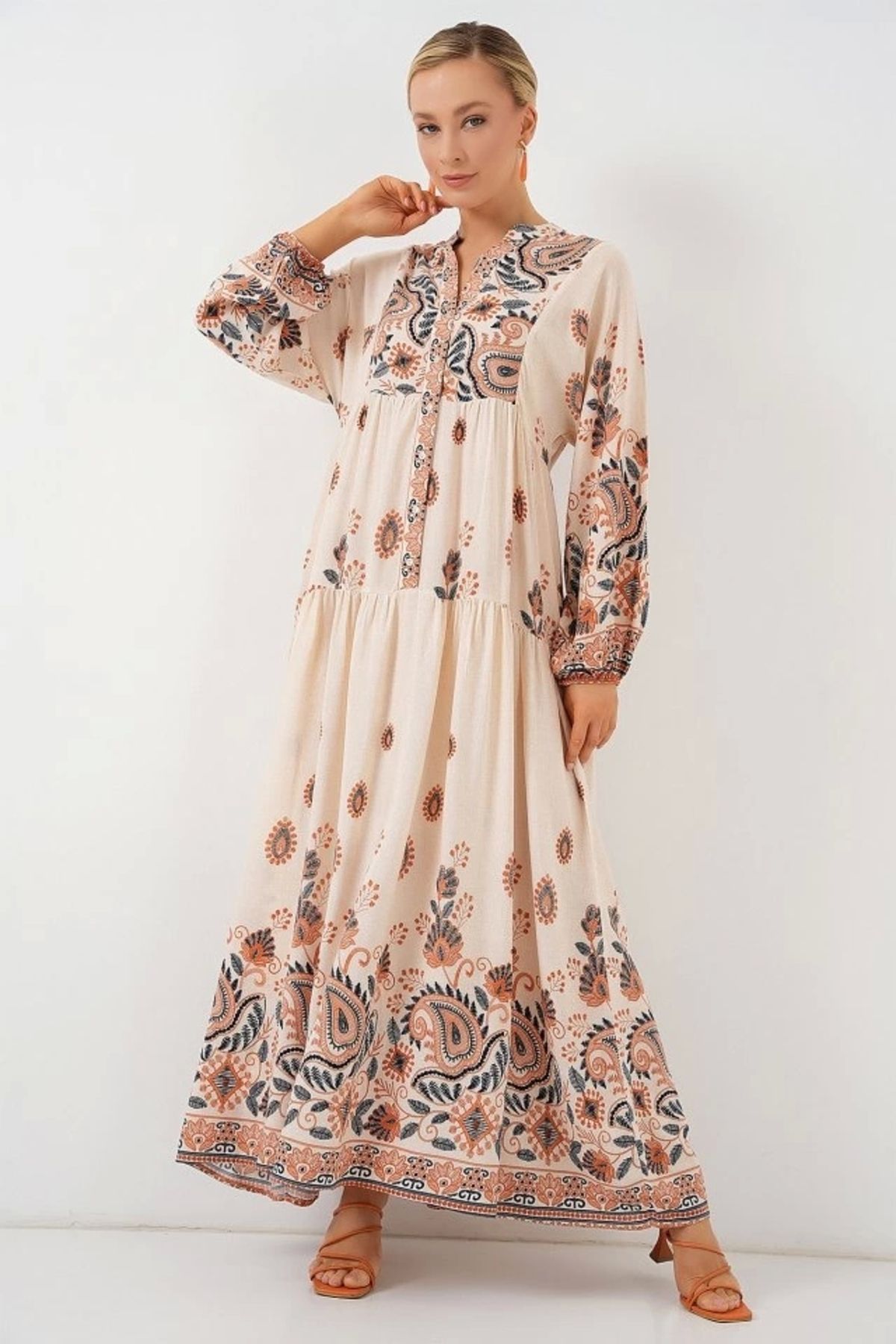 Butik 2423 Otantik Desenli Tesettür Elbise - TURUNCU 1