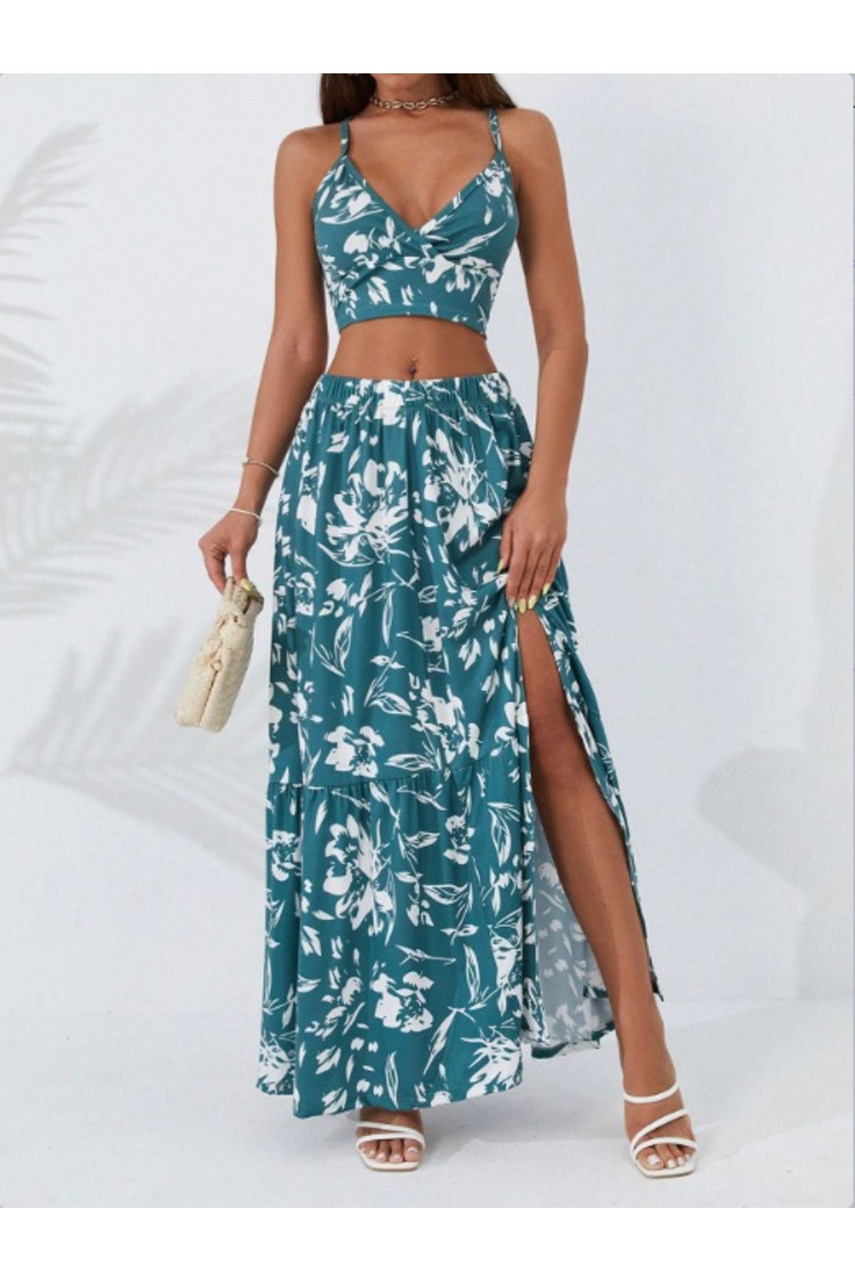 Kokosh moda Kadın Ince Askılı Çiçek Baskı Desenli Crop Yırtmaçlı Etek Ikili Süprem Takım