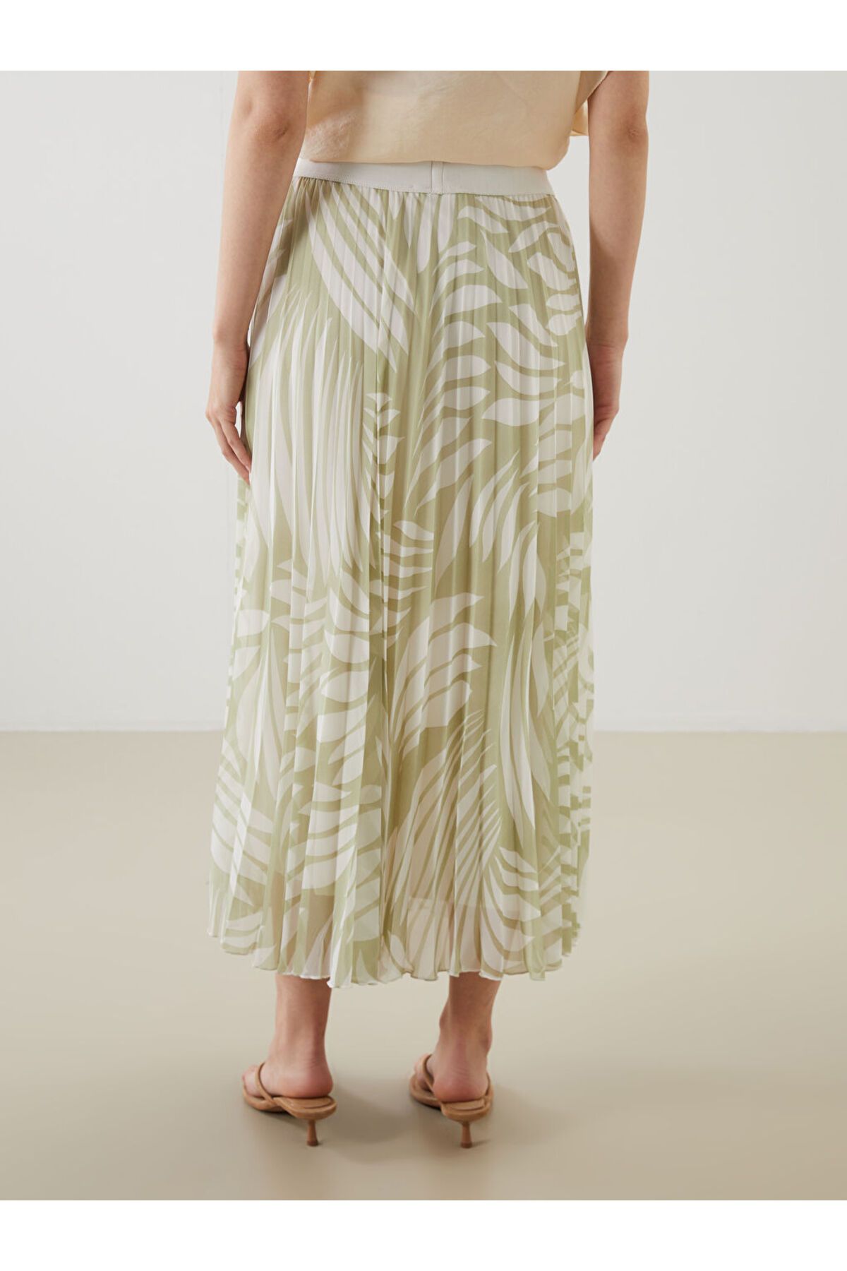 LC Waikiki-Lcw Waist Elastic Patterned Chiffon Pleated Skirt Fast Fashion 4