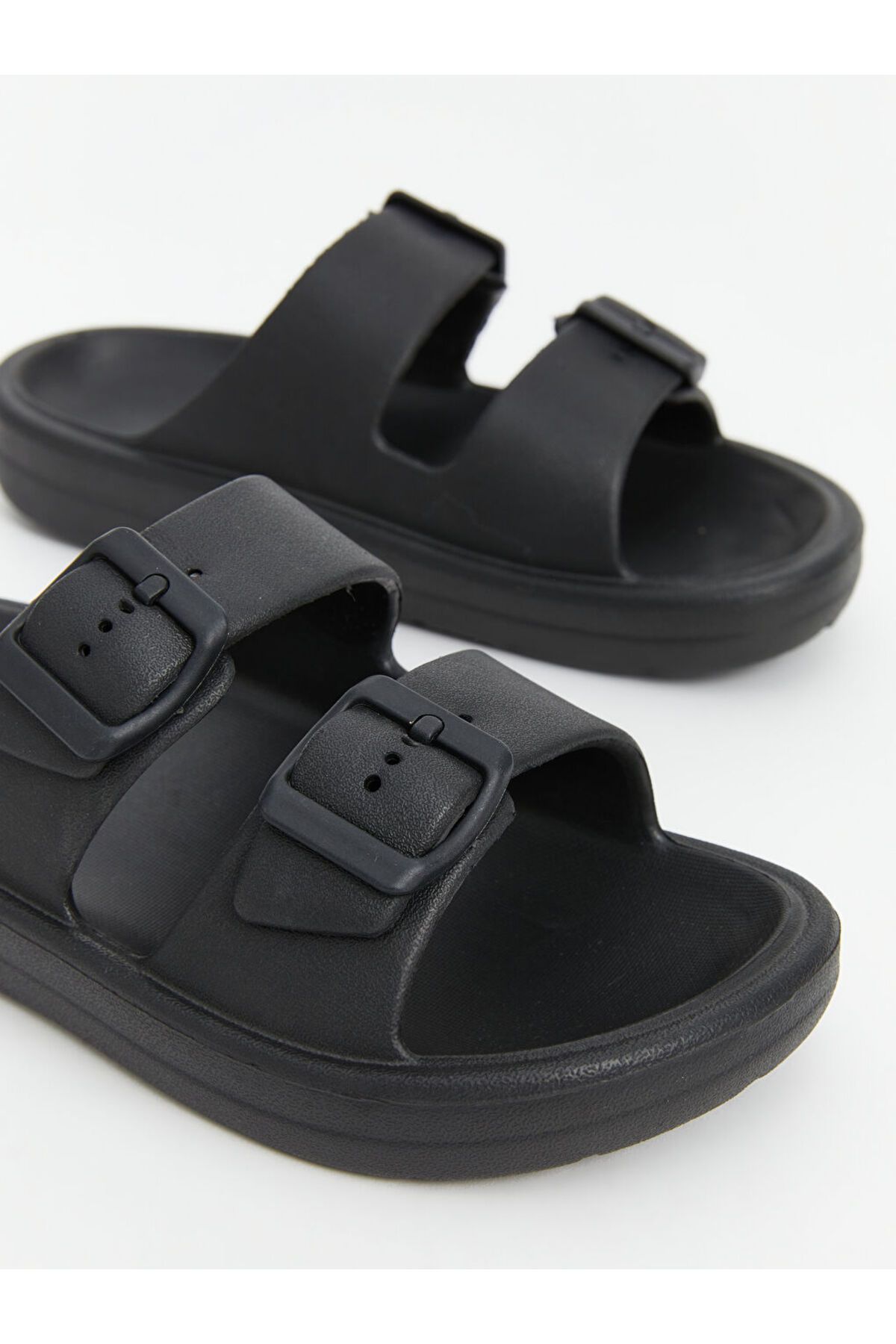 LC Waikiki-New Season Buckle Detailed Double Banded Boy's Slippers - S5If93Z4 3