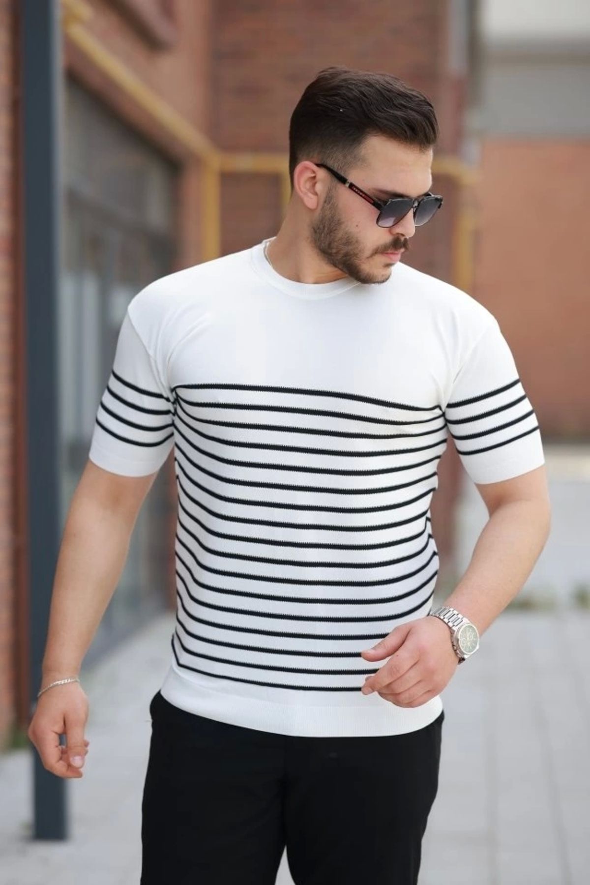 Butik Erkek çizgi Desenli Bisiklet Yaka Kısa Kollu T-sihrt