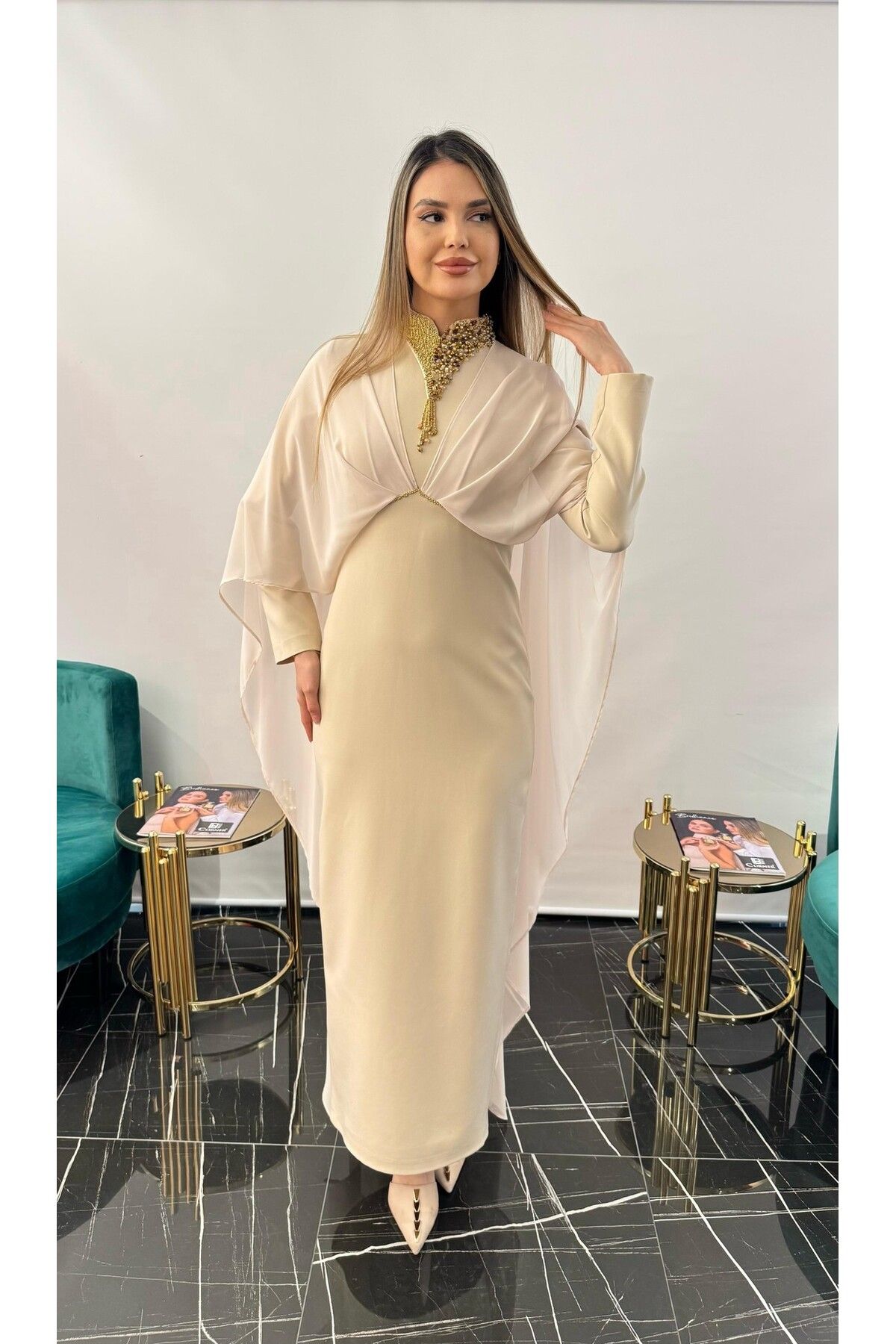 White Corner 3243 YAKA EL İŞİ İŞLEMELİ ŞİFONLU TASARIM ELBİSE
