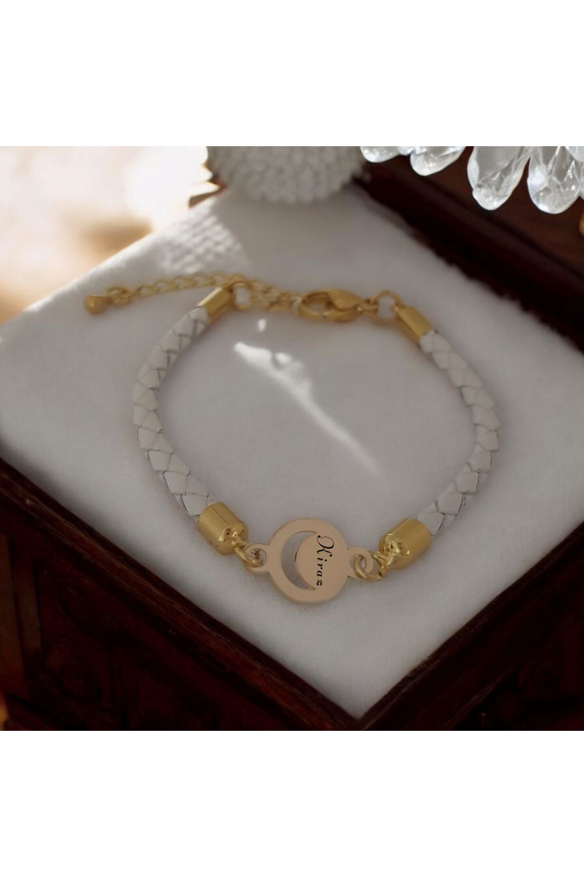 ARCHINO GOLD Kiraz İsmine Özel Doğal Derili Ay Motifli 14 Ayar Altın Plakalı Hediye Bileklik-477isim-beyaz