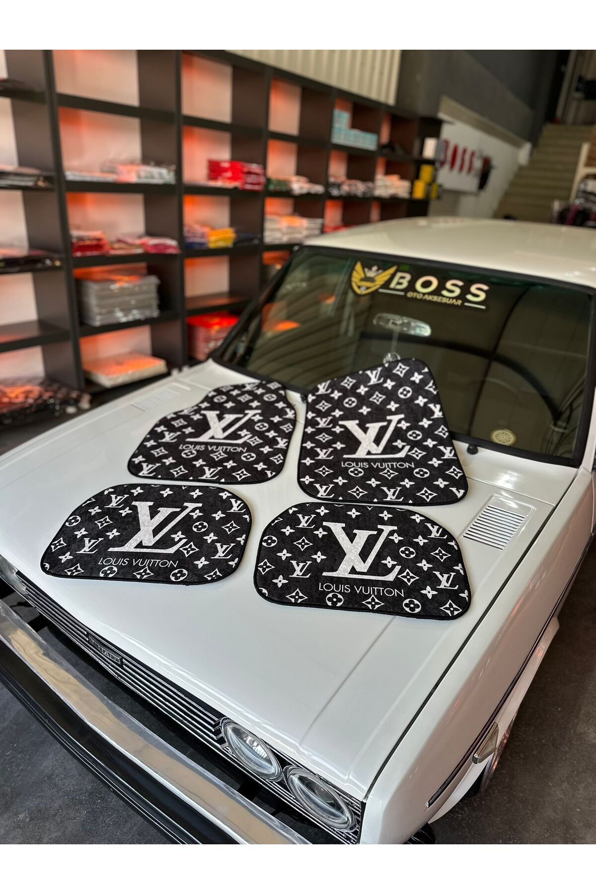 Pro Boss Car Siyah beyaz dekor oto halı paspas 4 parça