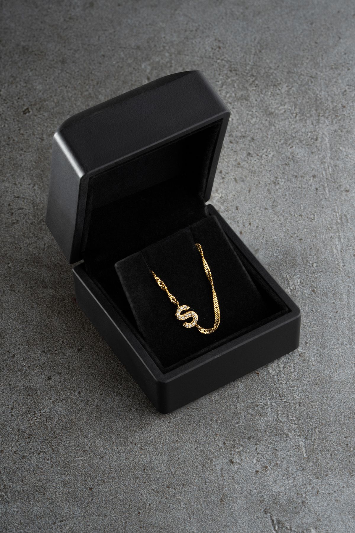 Silvano Jewelry 925 Ayar Gümüş Işıklı Kutuda Singapur Zincir Harf Kolye