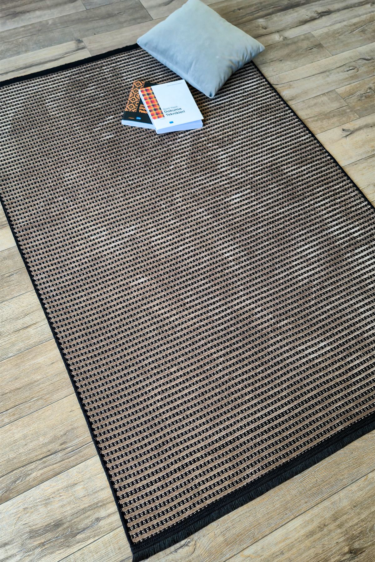 Melina Carpet Lusso Pamuklu Kaymaz Taban Dokuma Kilim & Dekoratif Kilim & Yıkanabilir Kilim & Leke Tutmaz