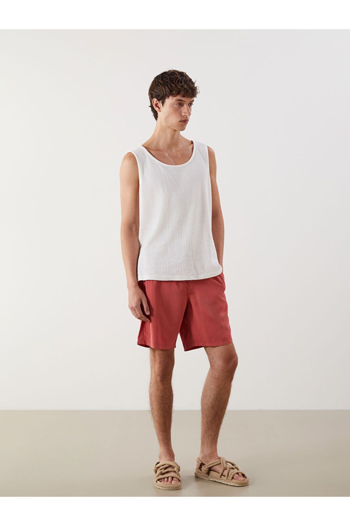 LC Waikiki Yeni Sezon Diz Hizasi Boy Basic Erkek Deniz Sortu - S54274Z8