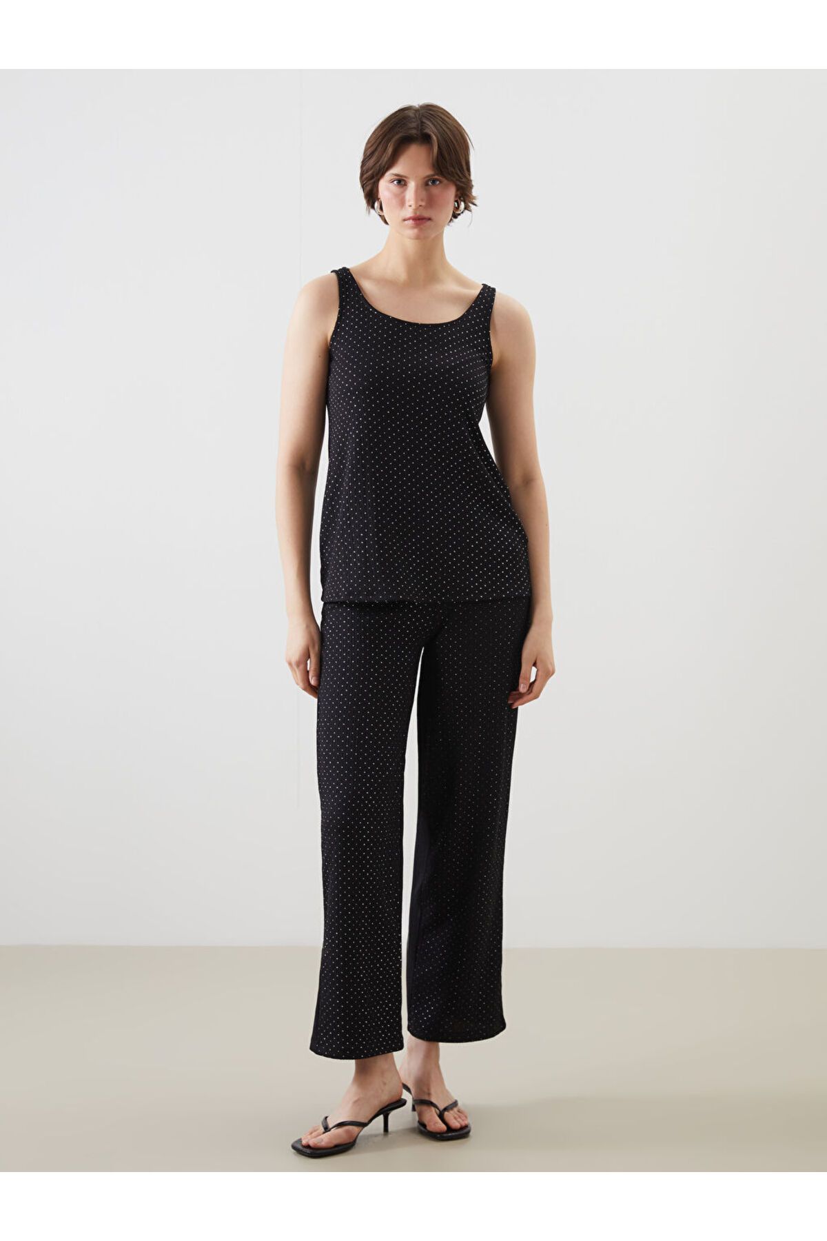 LC Waikiki-Black Crew Neck Patterned Women's Undershirt 2