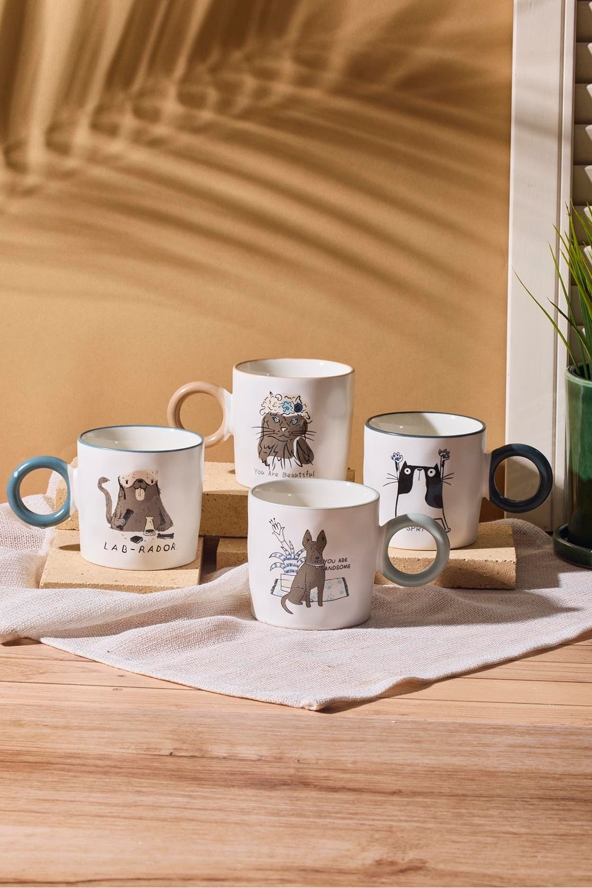 Perotti Animals 4'lü Porselen New Bone China 285 ml Kupa Seti Mug