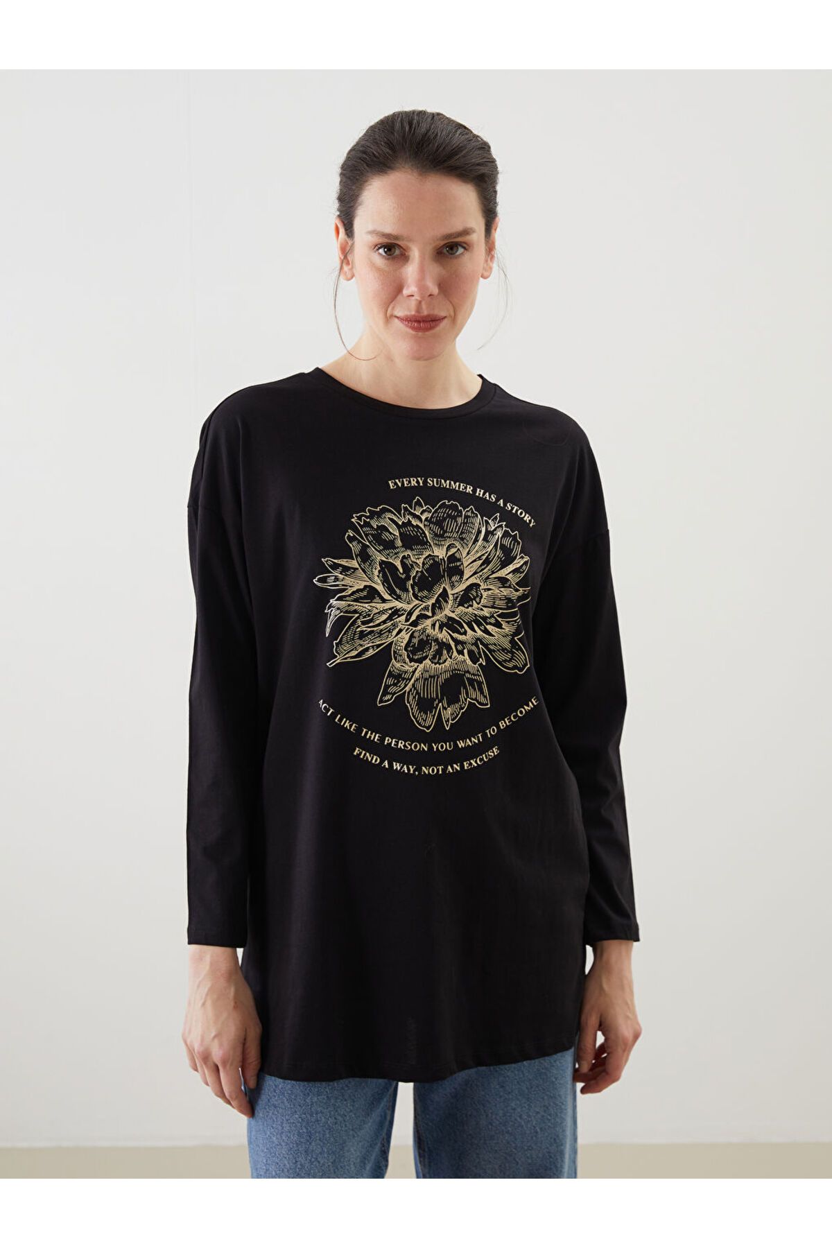LC Waikiki Yeni Sezon Bisiklet Yaka Cicekli Kadin Tunik - S5JG53Z8