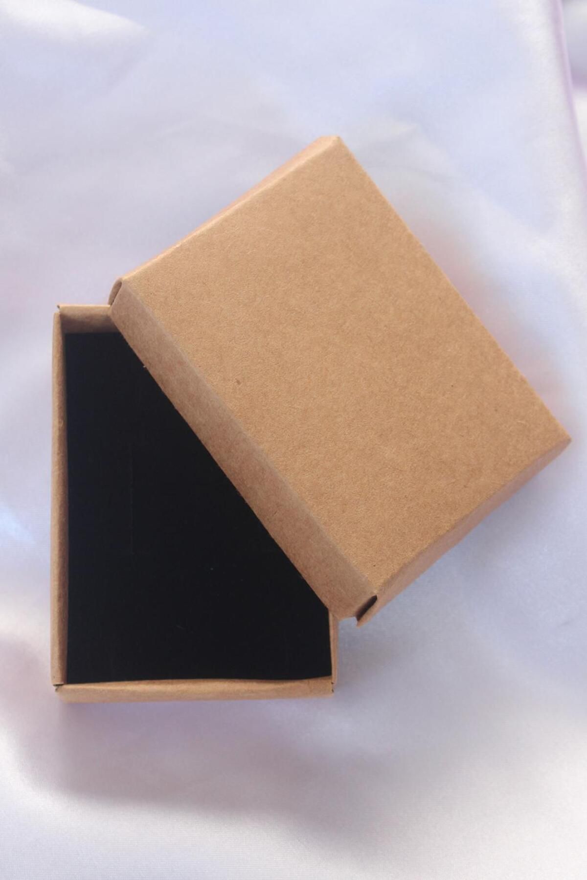 Zendoria Accessory 3'lü Kraft Hediye Kutusu – Doğallığın Şıklıkla Buluştuğu An
